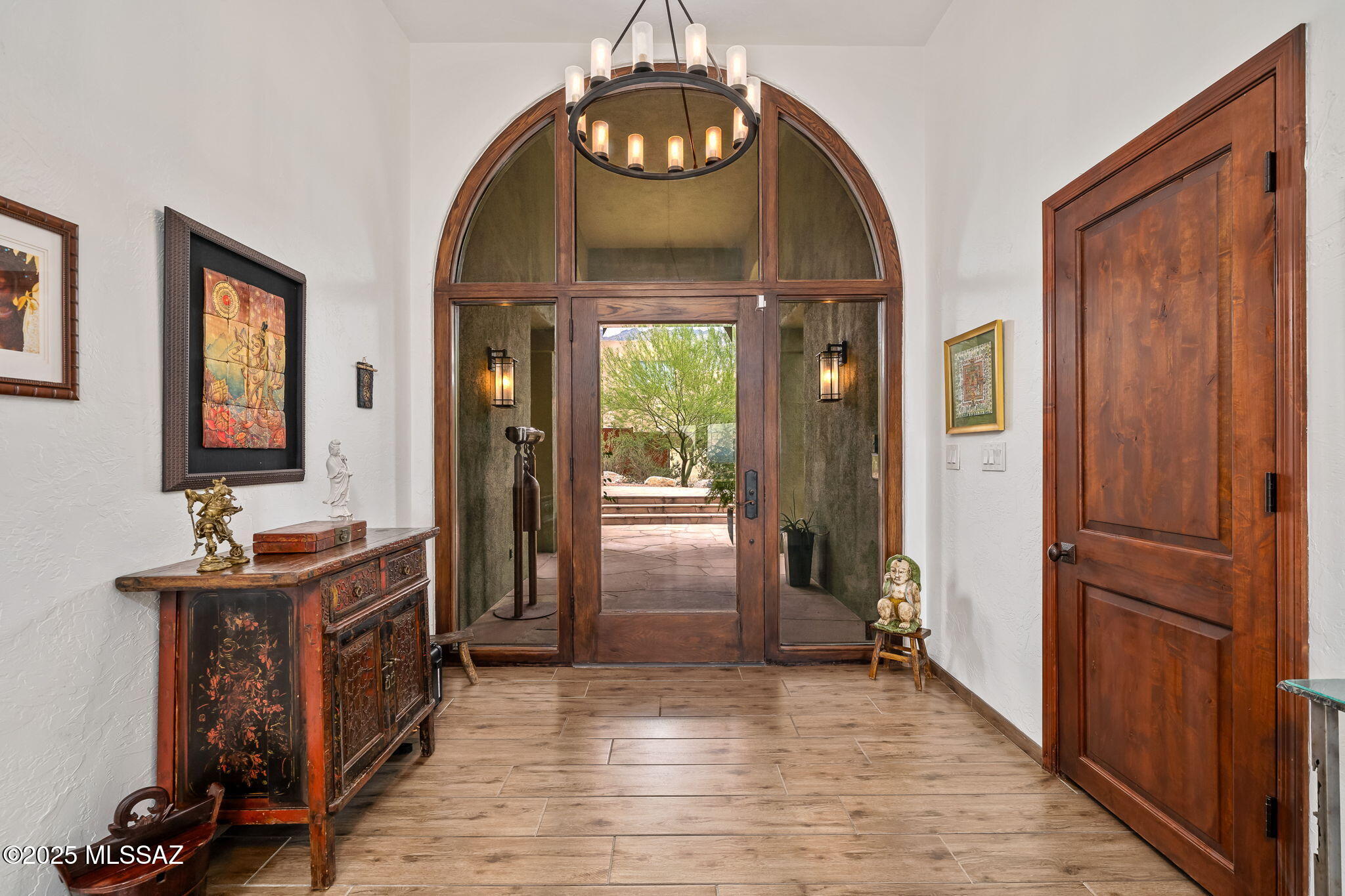 6050 N Paseo Valdear