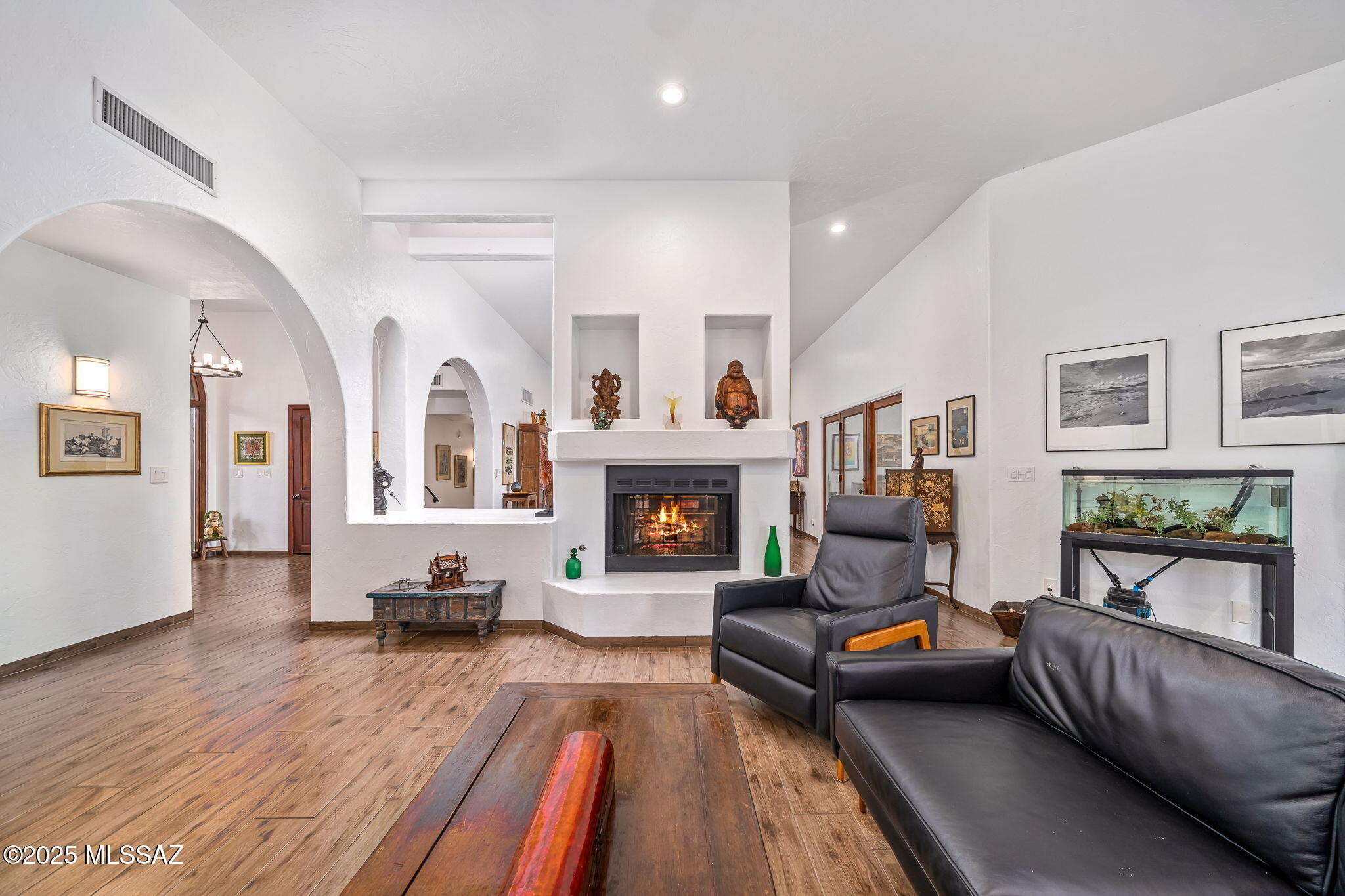 6050 N Paseo Valdear