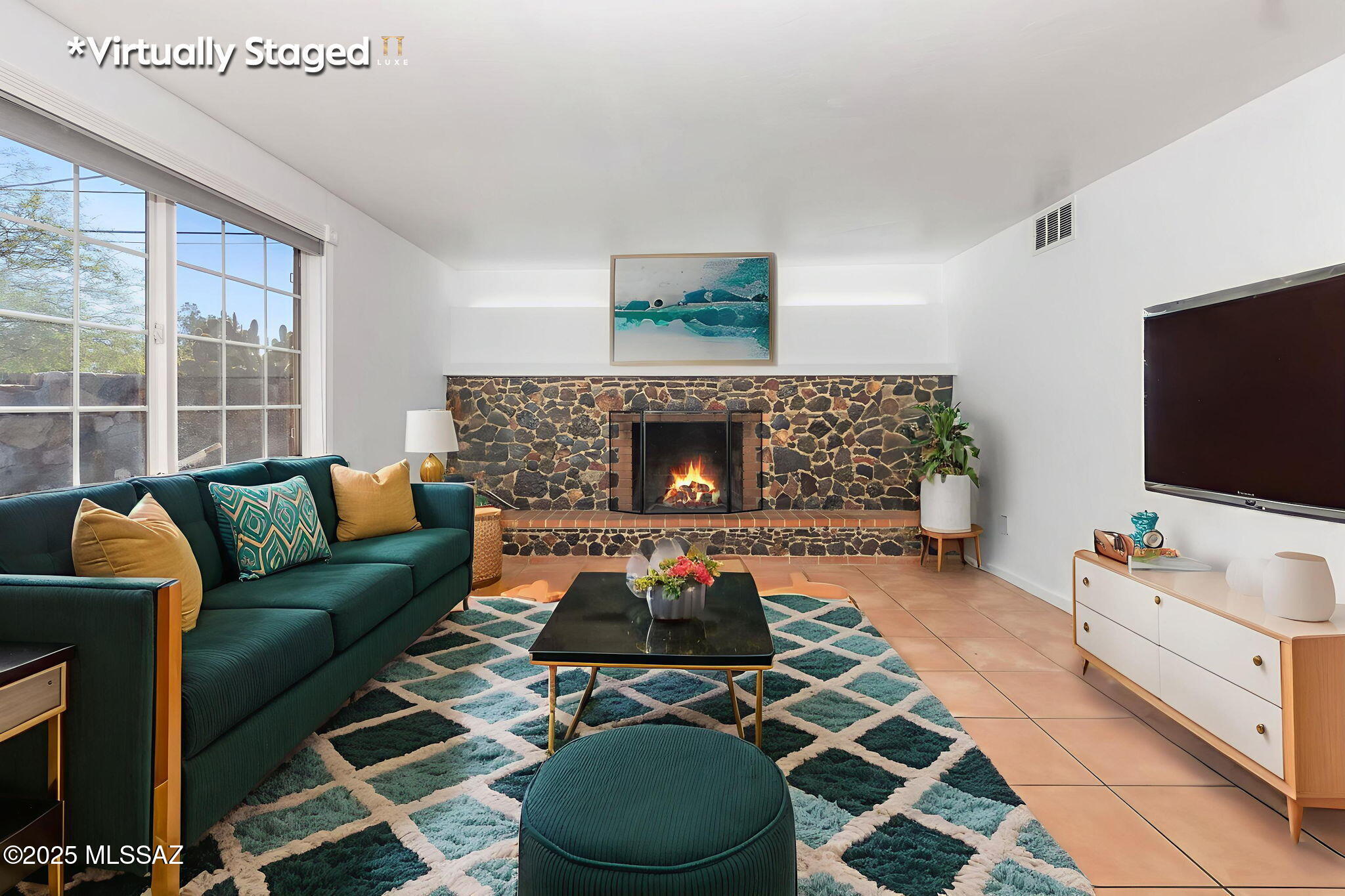 3502 N Santa Rita Avenue