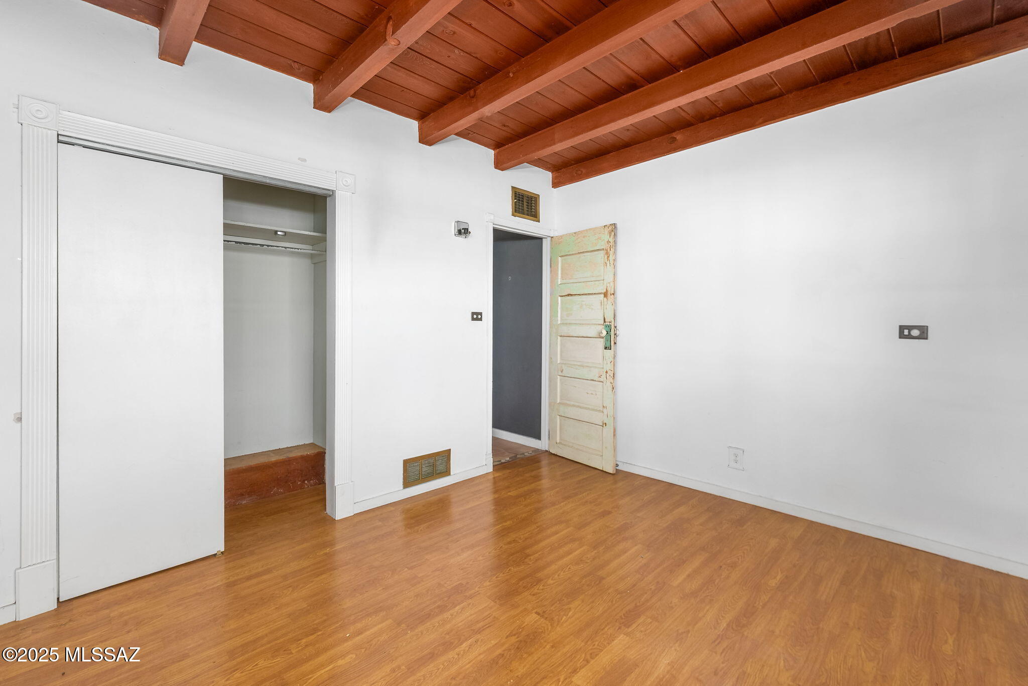 3502 N Santa Rita Avenue