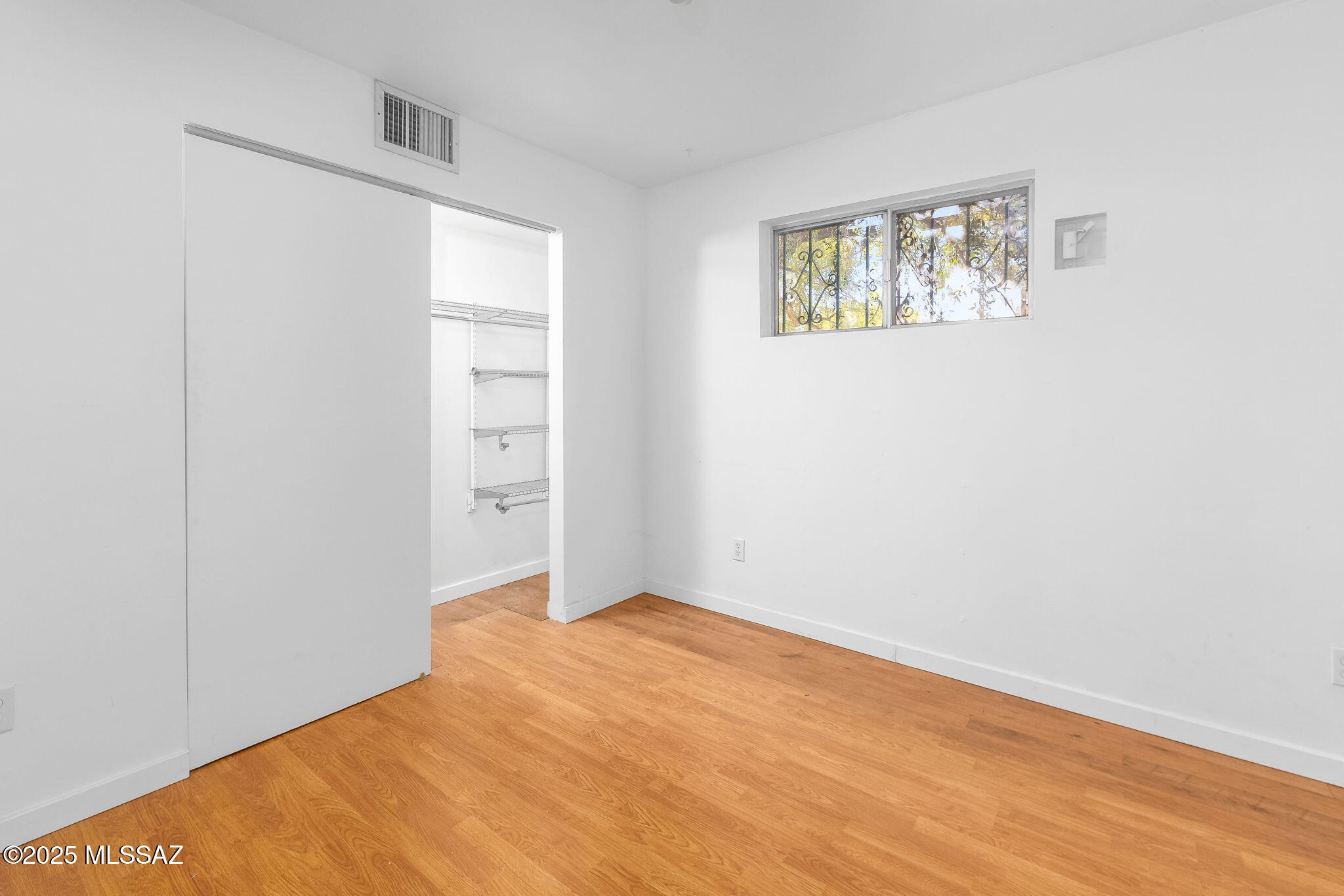 3502 N Santa Rita Avenue