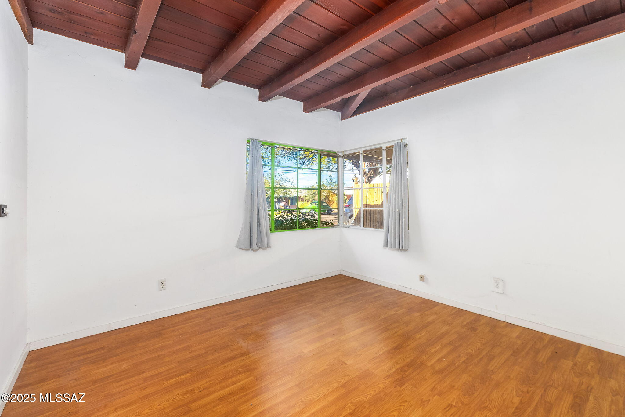 3502 N Santa Rita Avenue