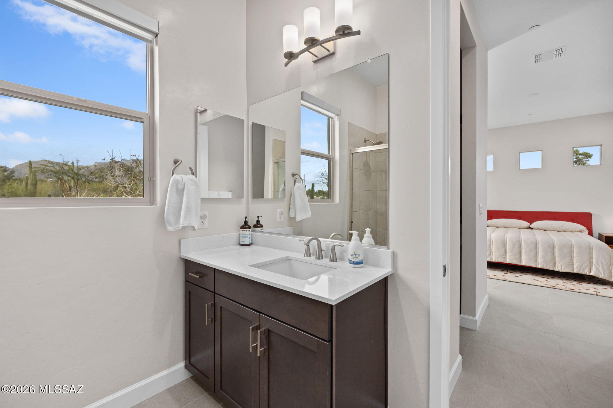 2852 E Camino A Los Vientos