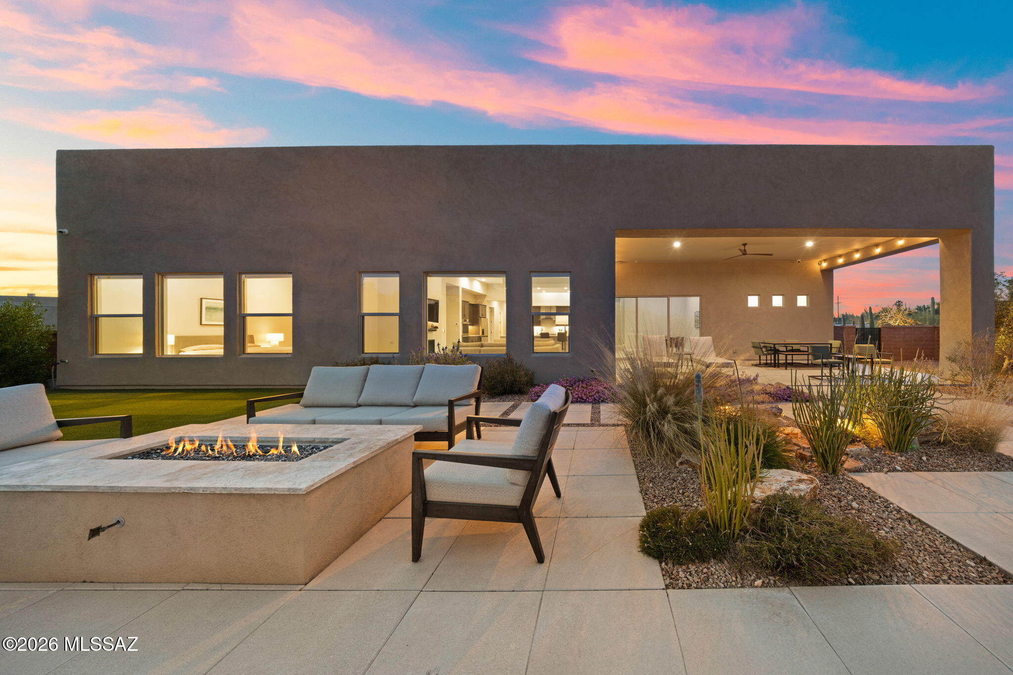 2852 E Camino A Los Vientos