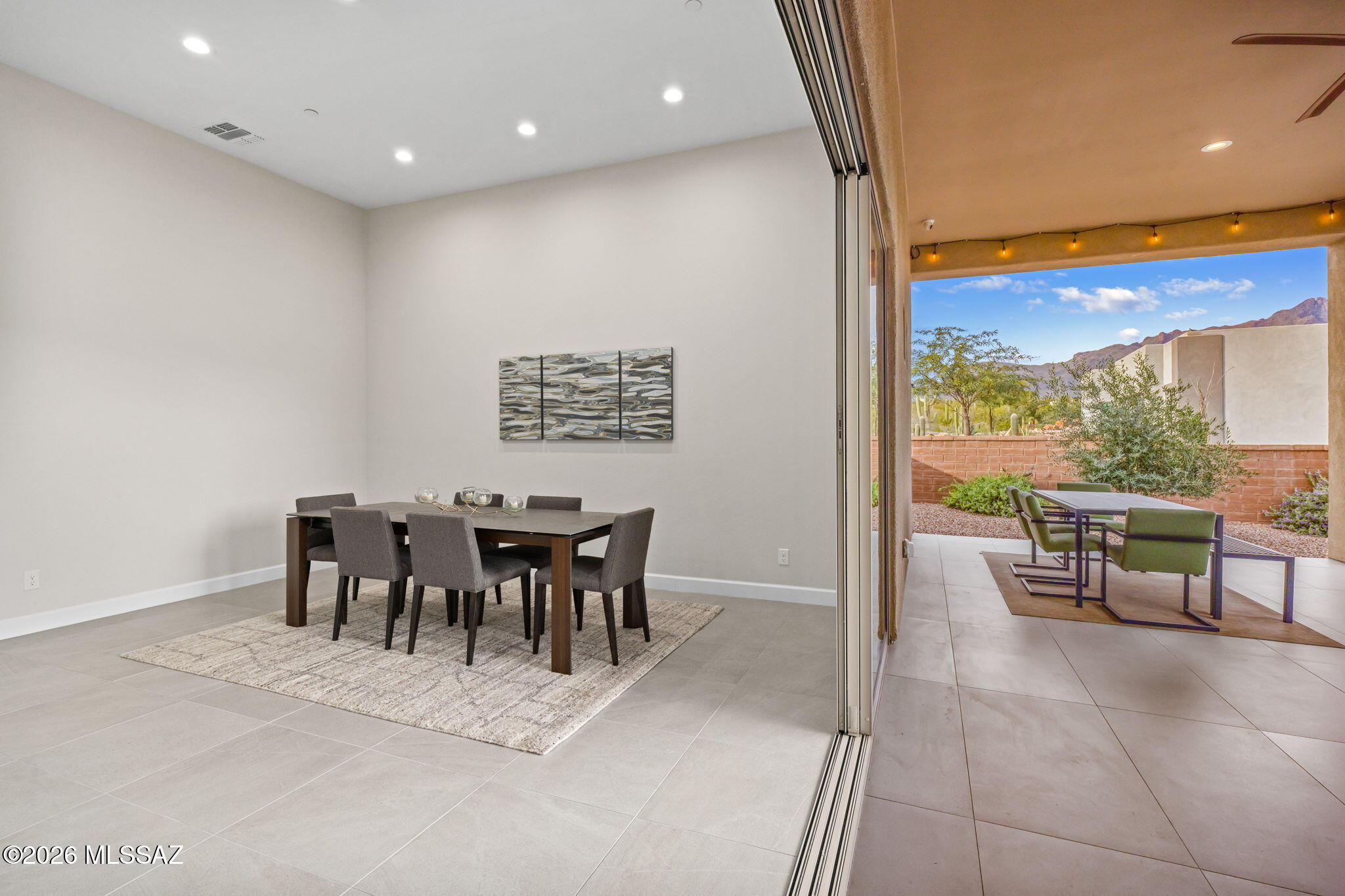 2852 E Camino A Los Vientos