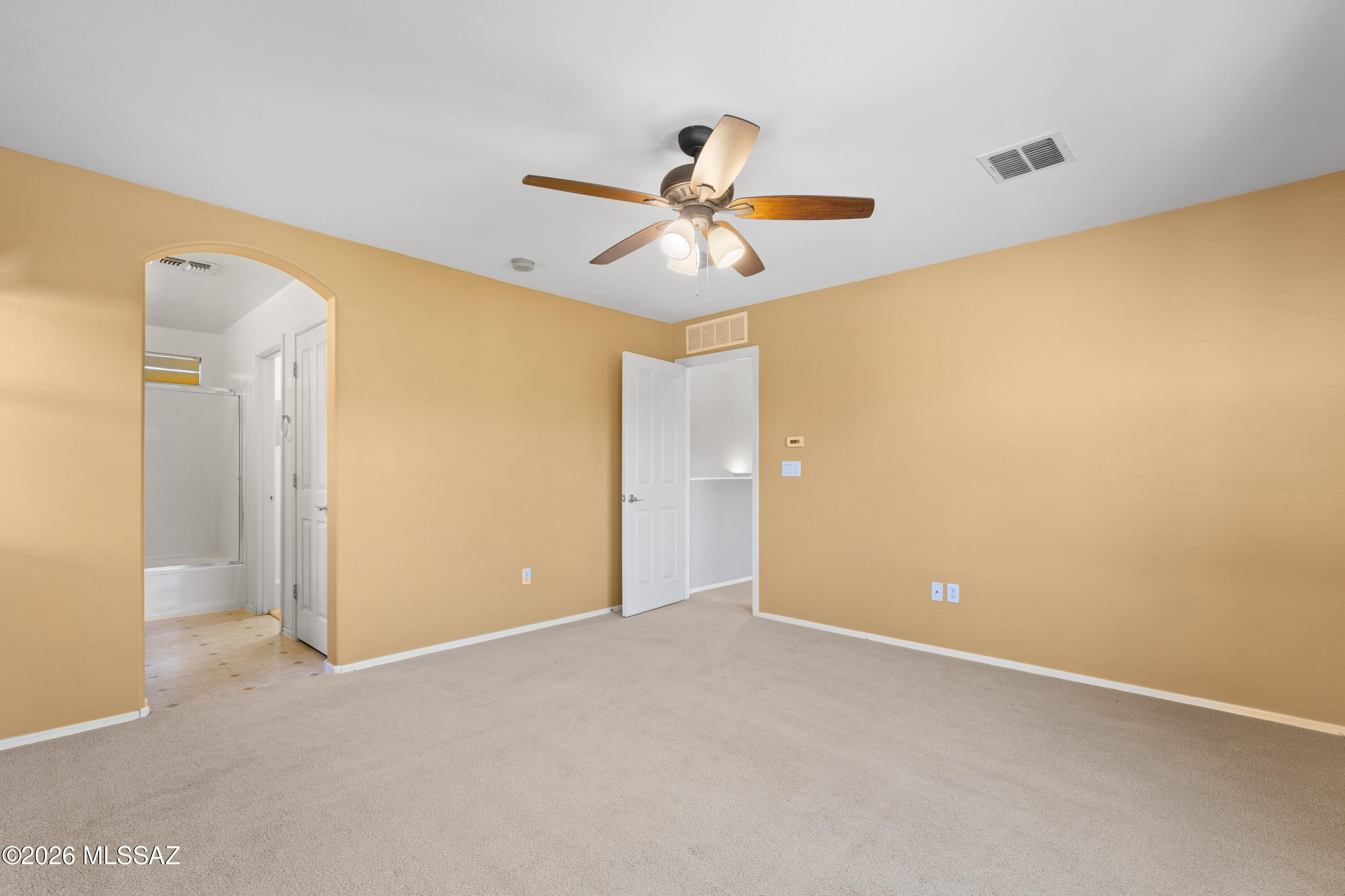1605 W Homecoming Way