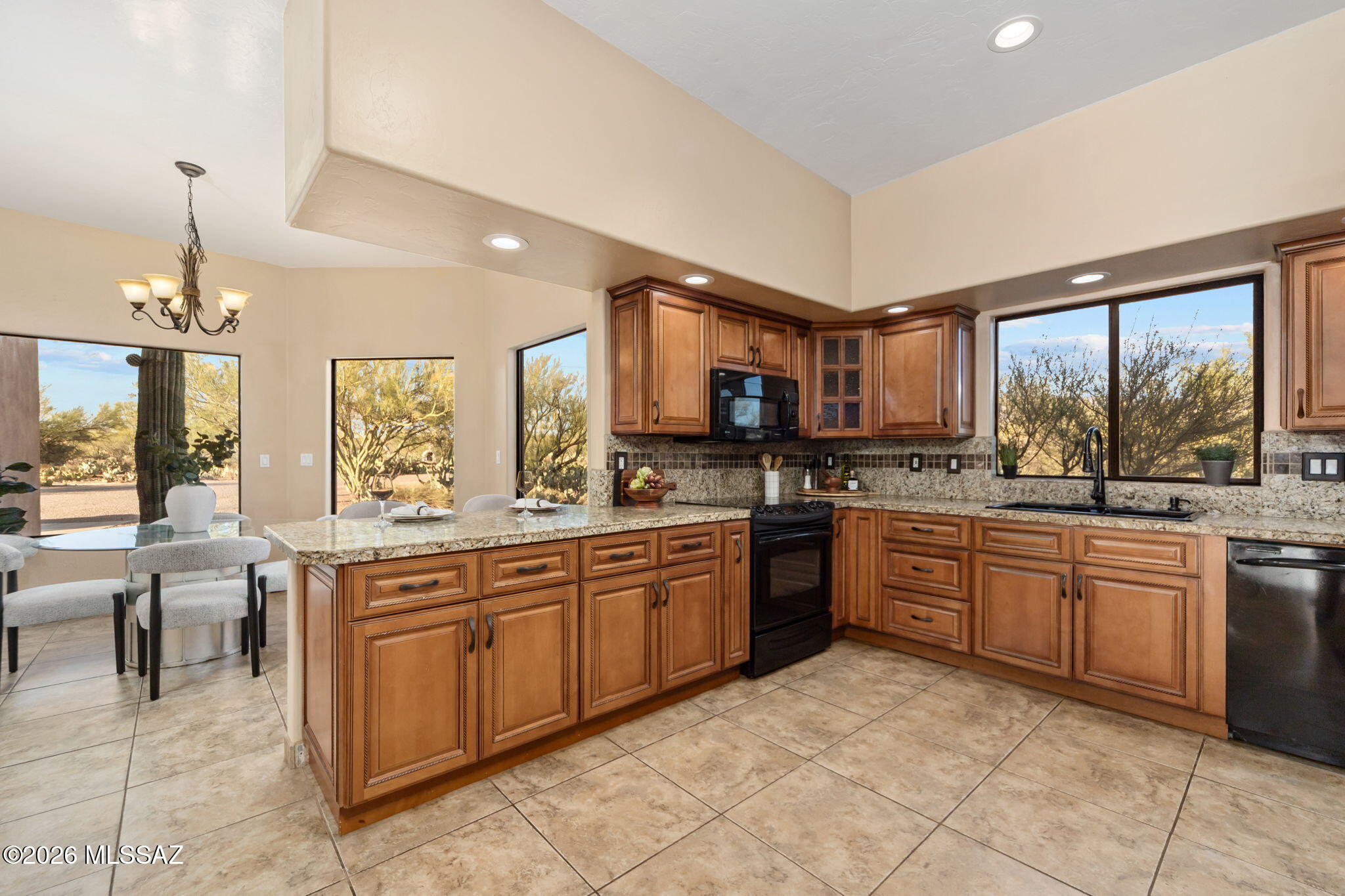 12801 N Kingair Drive