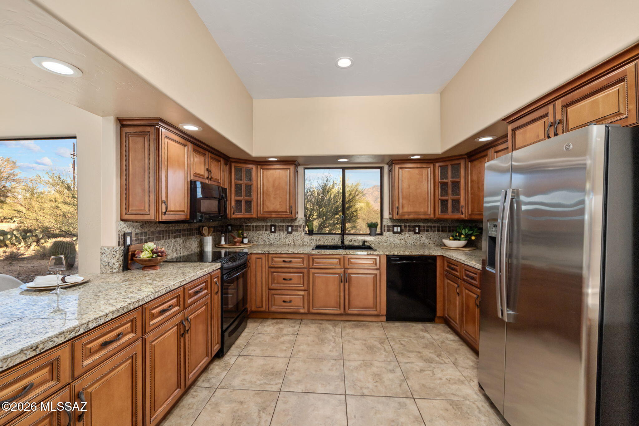 12801 N Kingair Drive