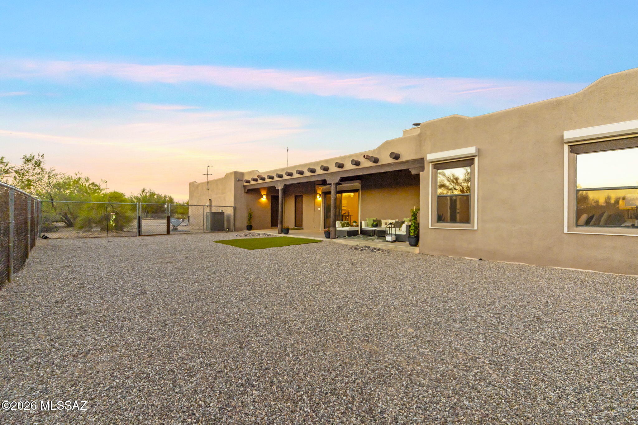 12801 N Kingair Drive