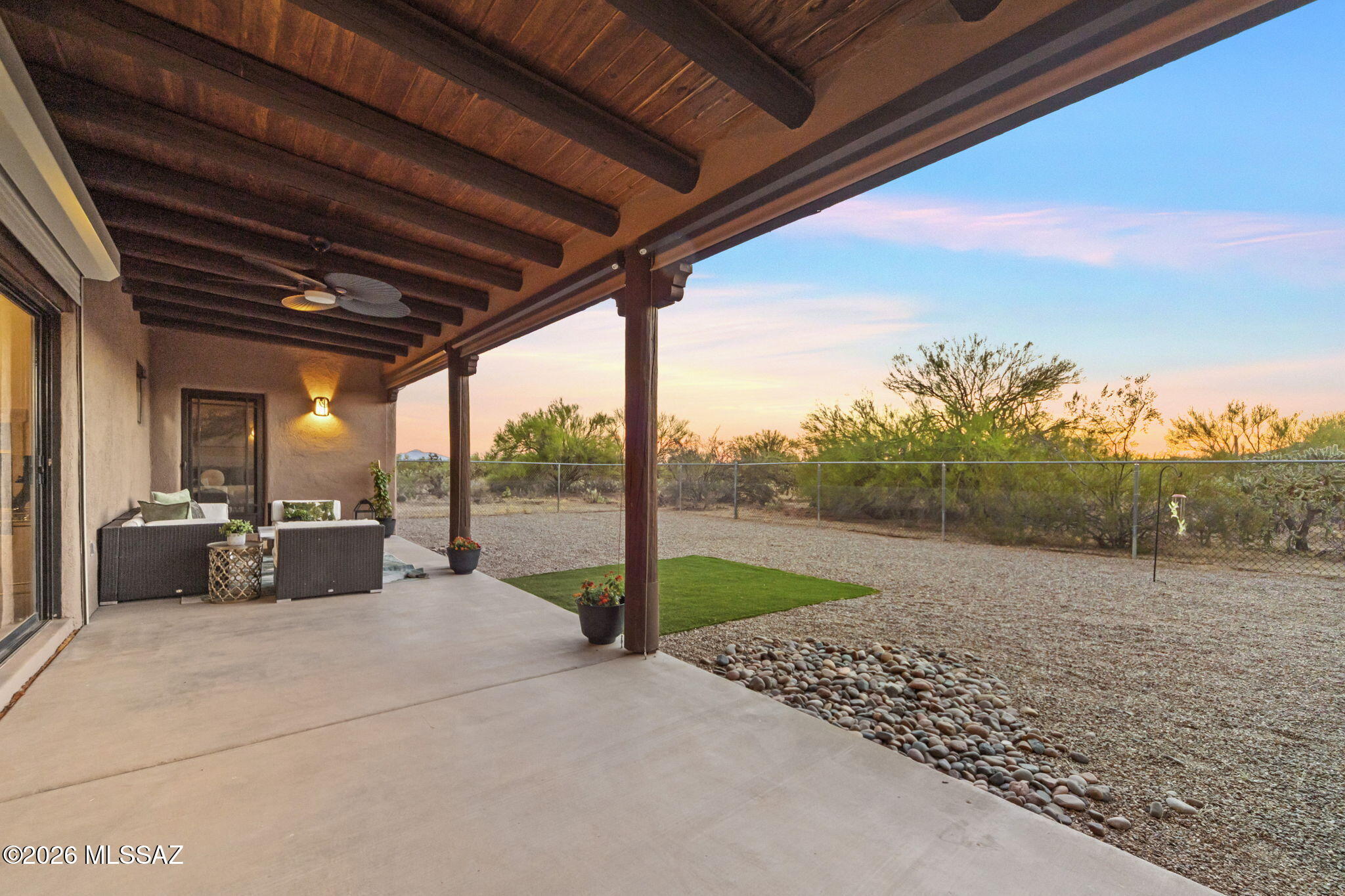 12801 N Kingair Drive