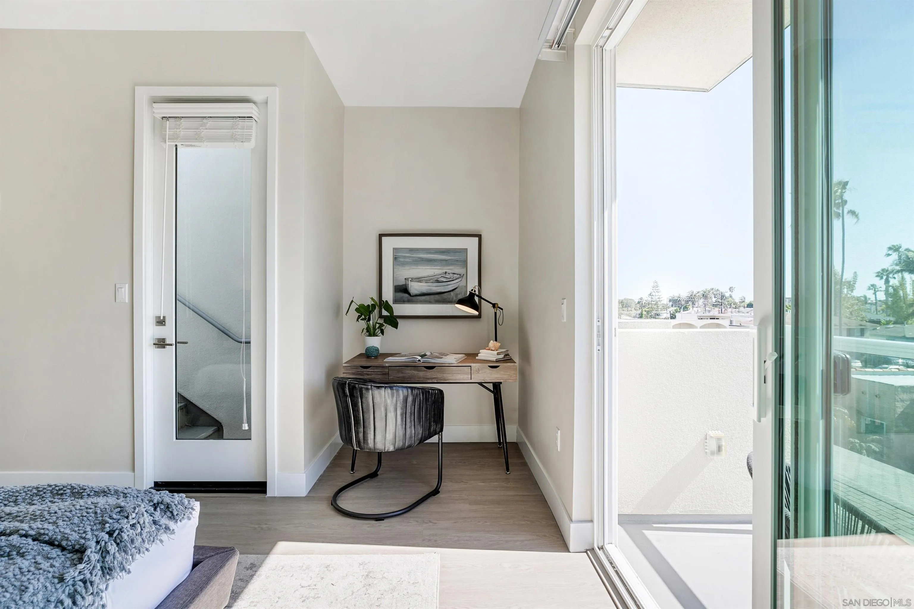 1956 Hornblend St # 4