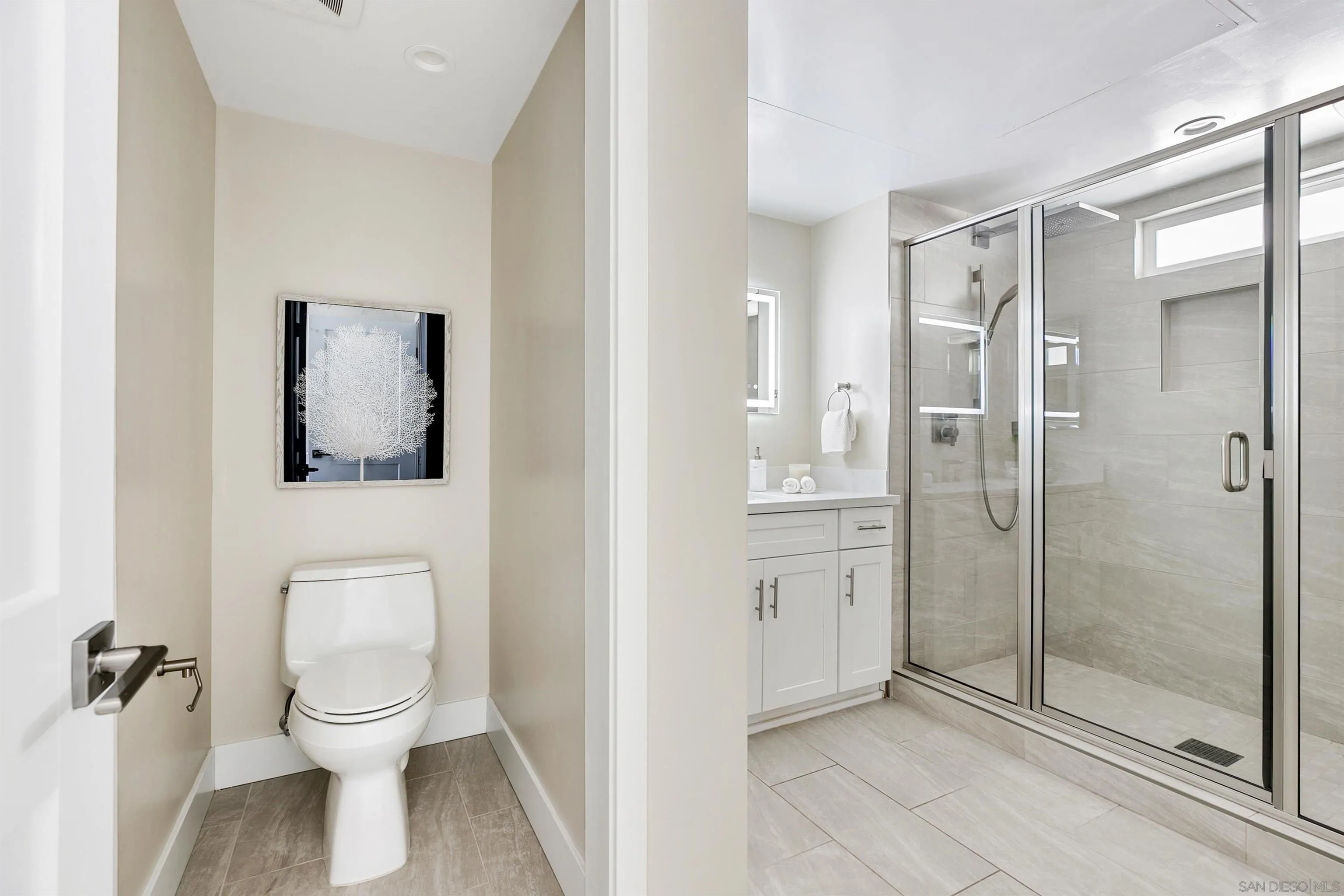 1956 Hornblend St # 4