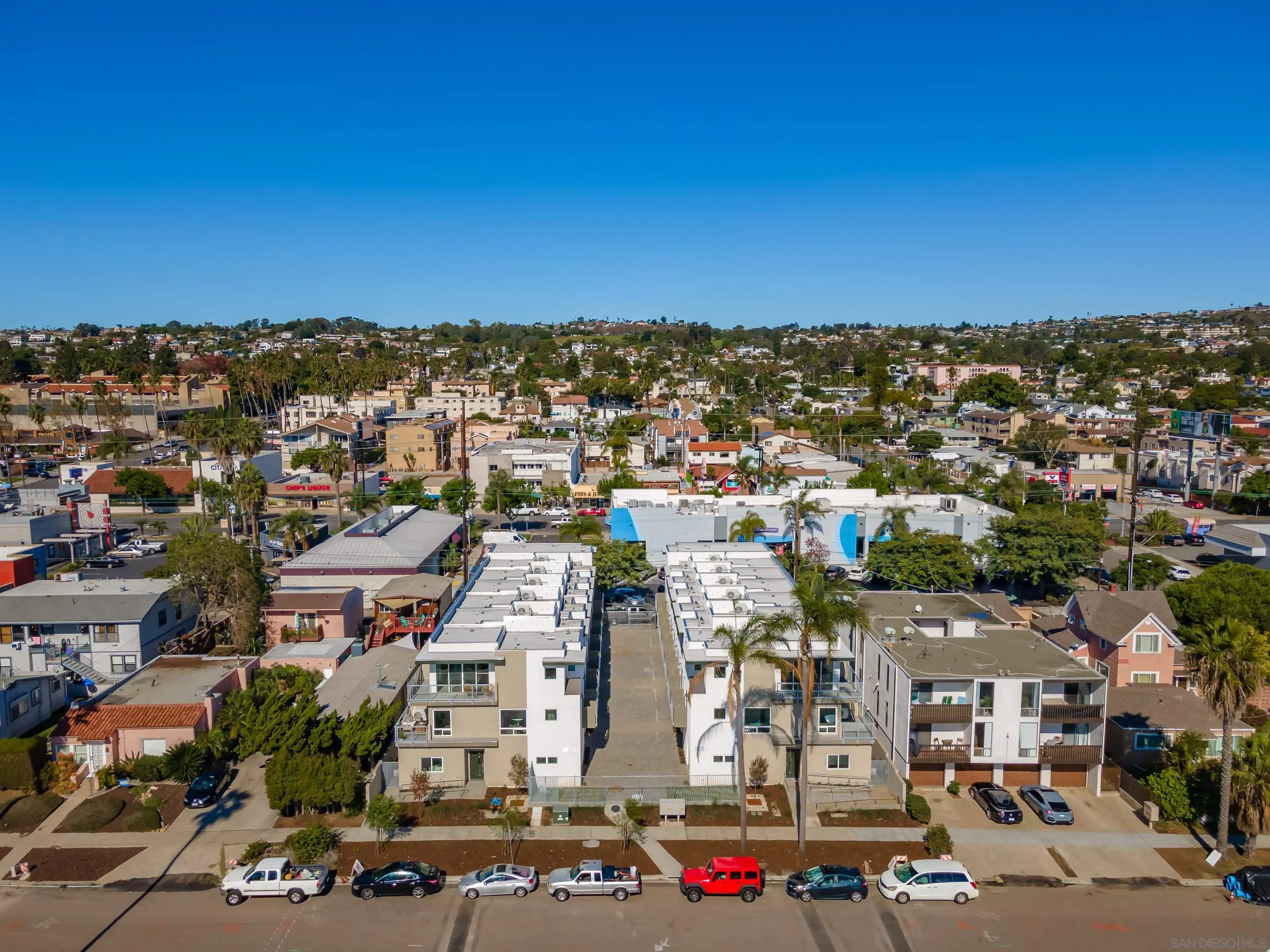 1956 Hornblend St # 4