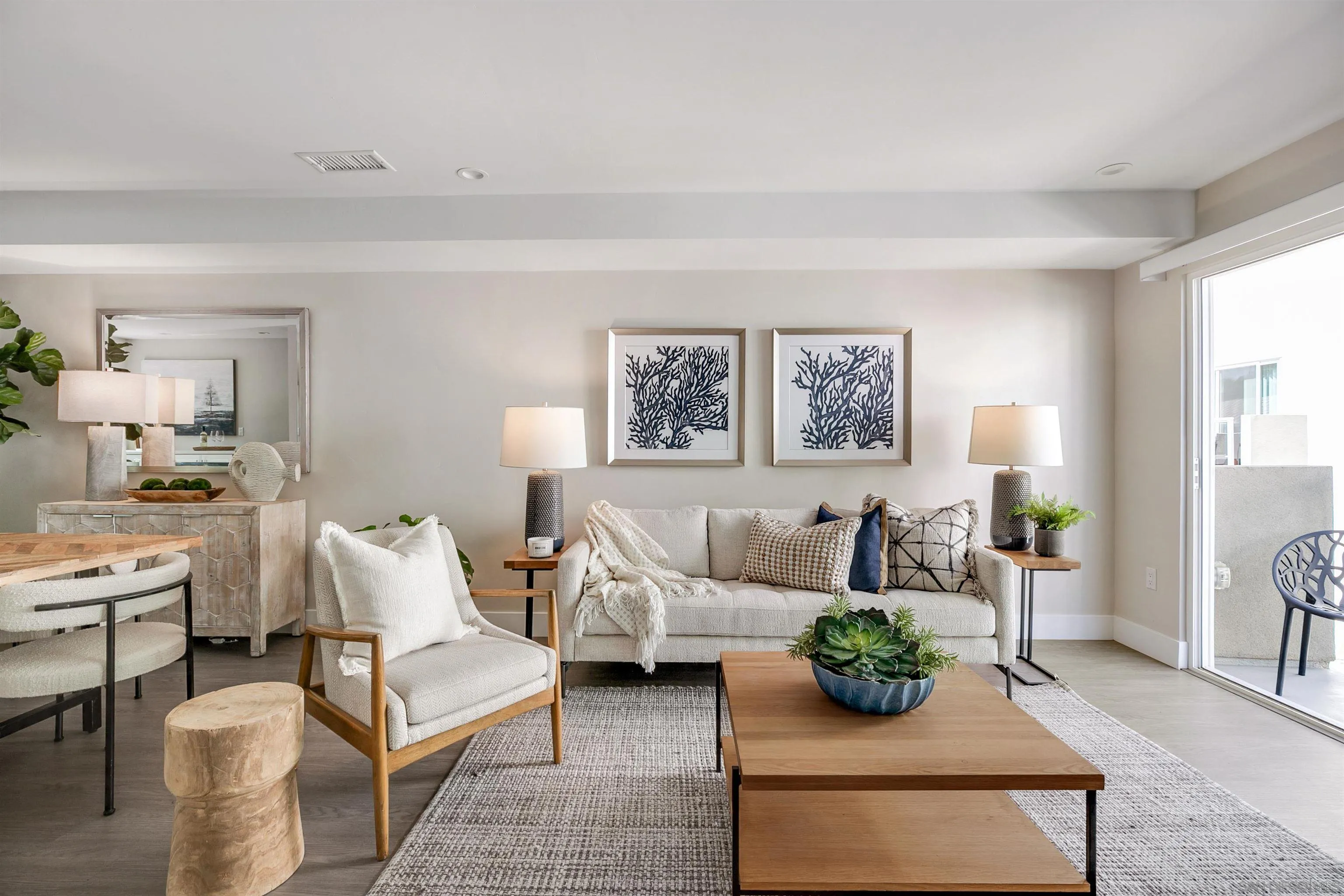 1956 Hornblend St # 4