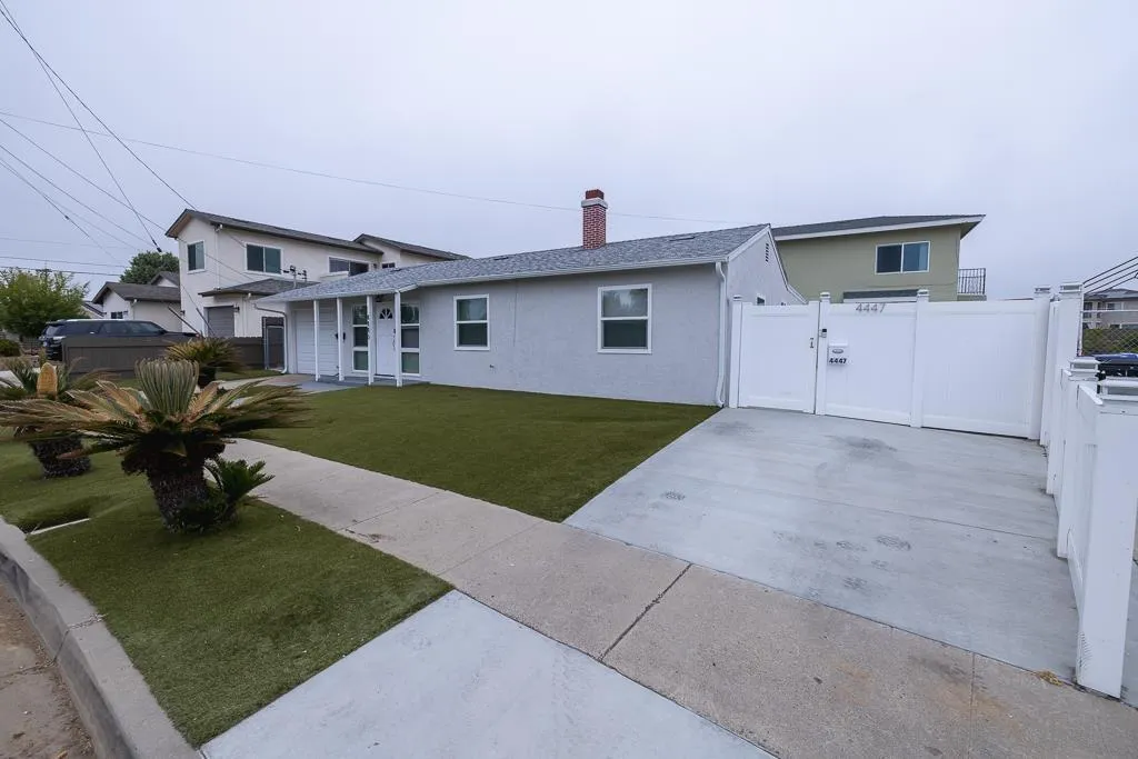4445 Hedionda Ct