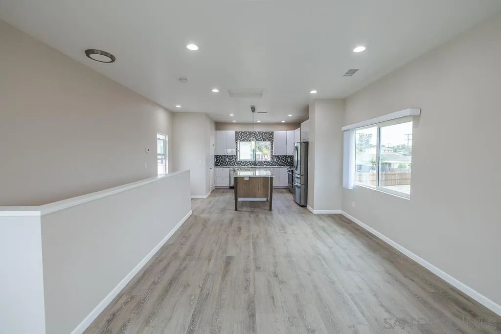 4445 Hedionda Ct
