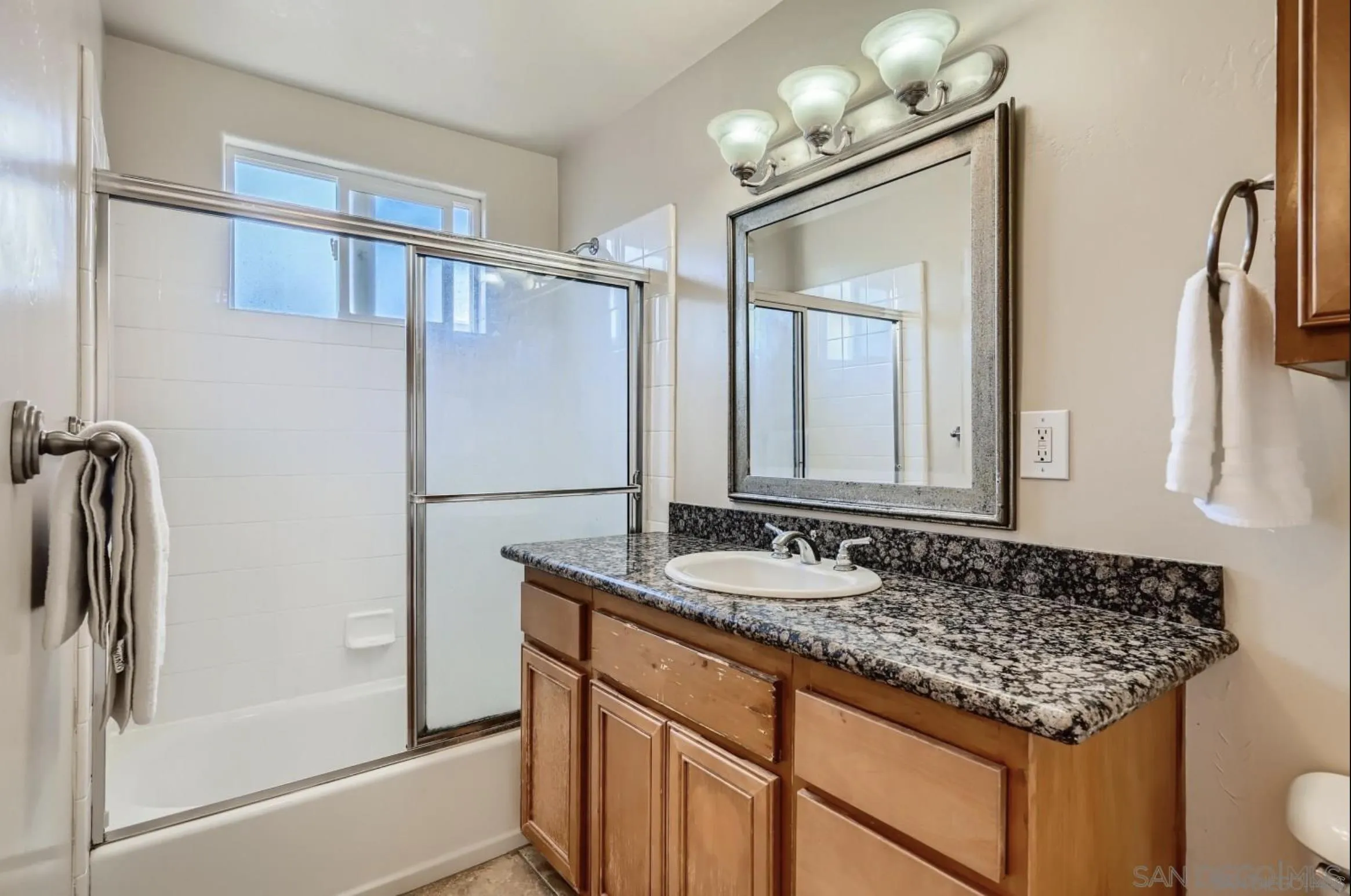 800 North Mollison Unit 3