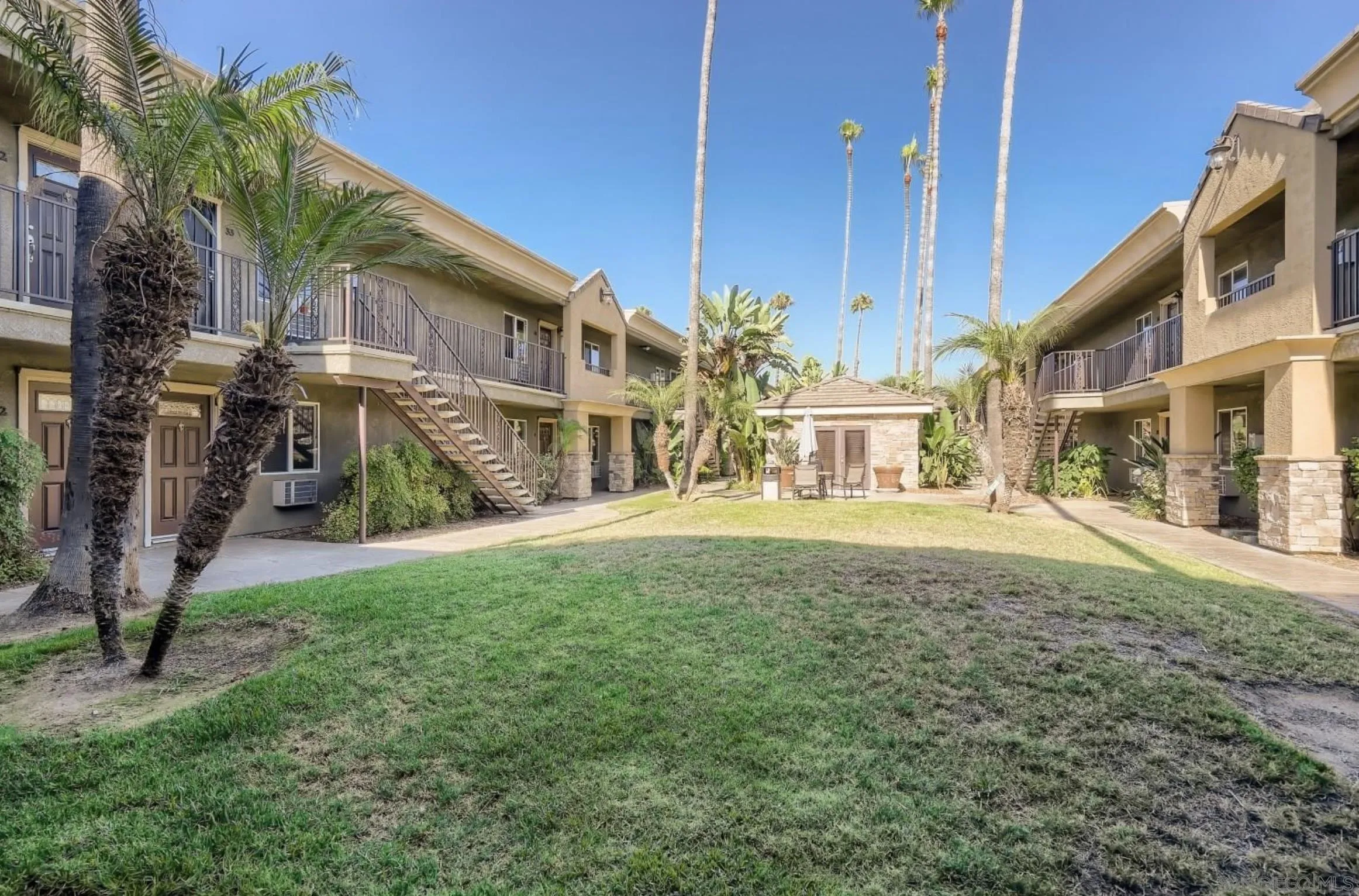 800 North Mollison Unit 3