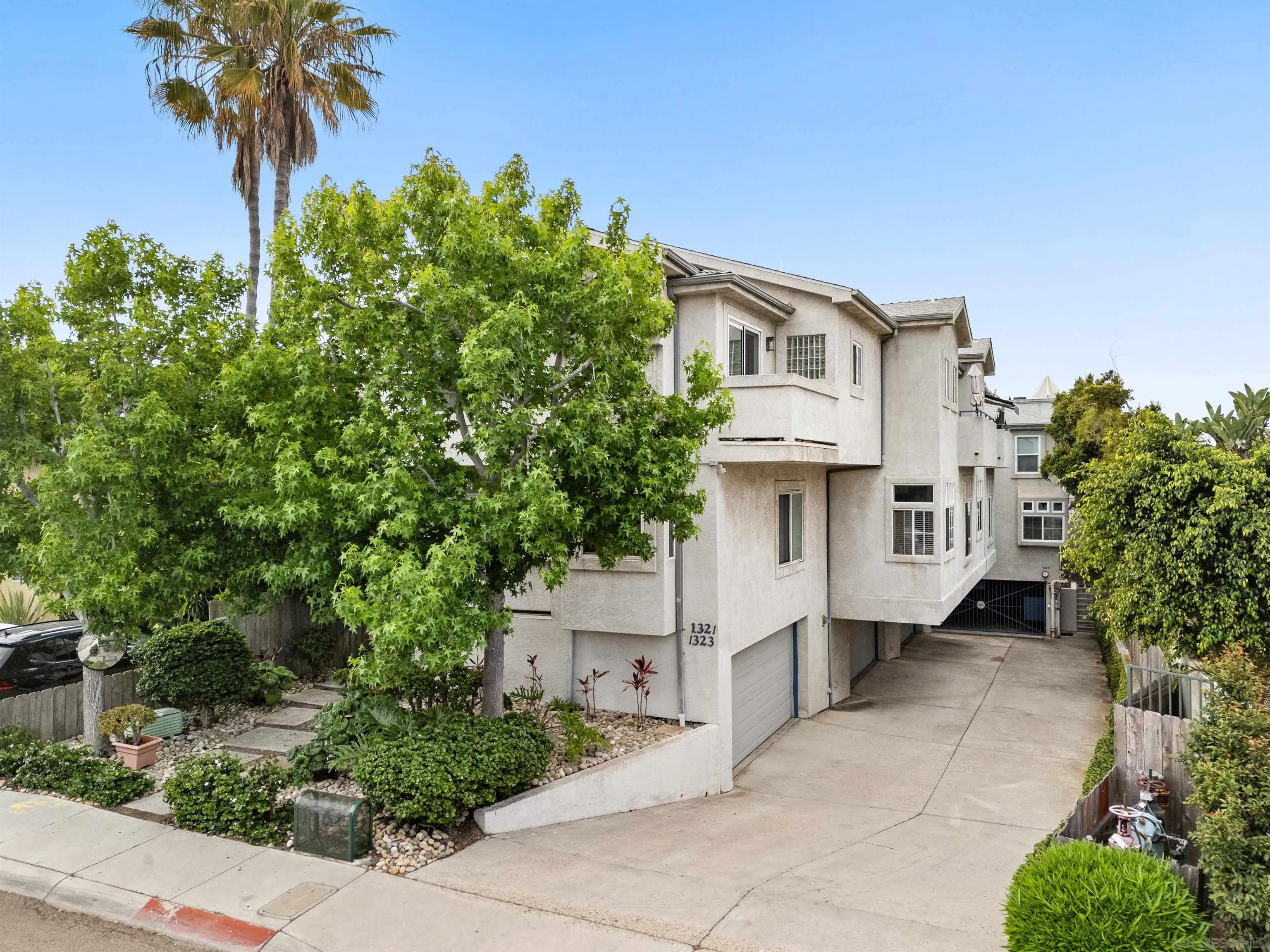 1323 Pacific Beach Dr Unit F
