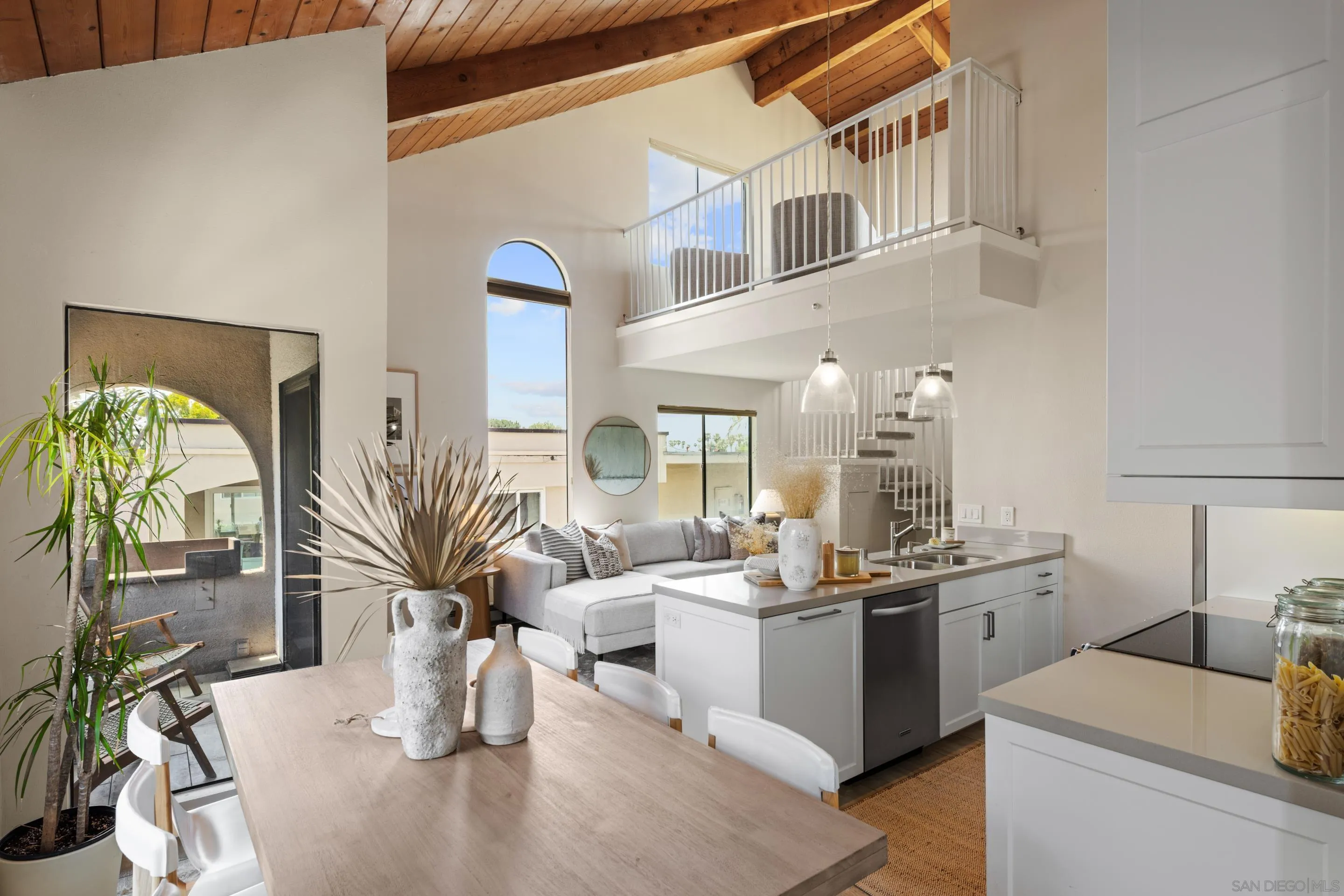 1130 Pacific Beach Drive Unit 3a