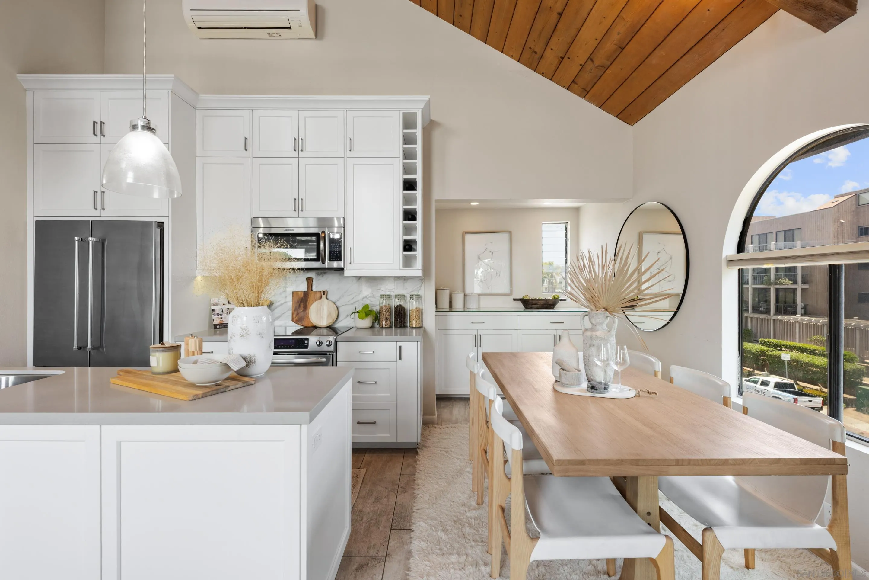 1130 Pacific Beach Drive Unit 3a