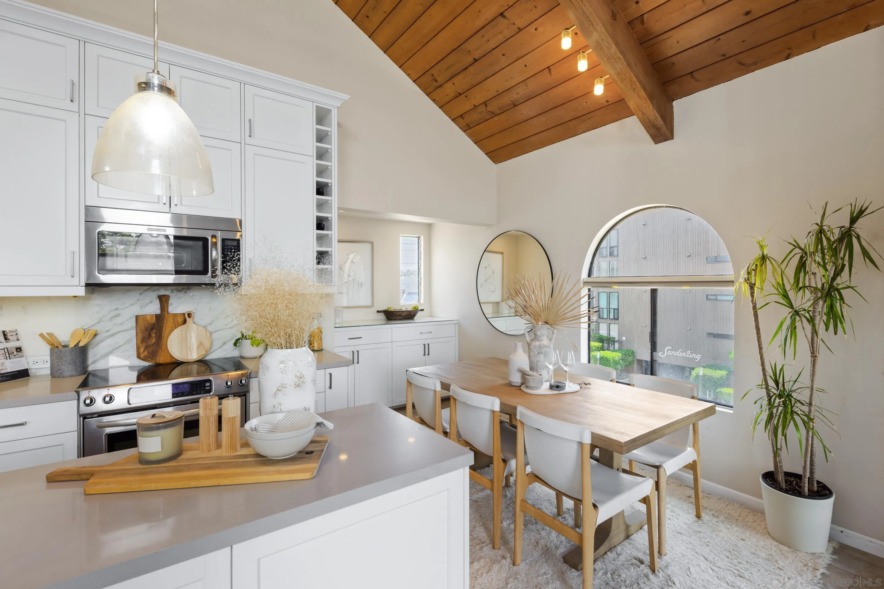 1130 Pacific Beach Drive Unit 3a