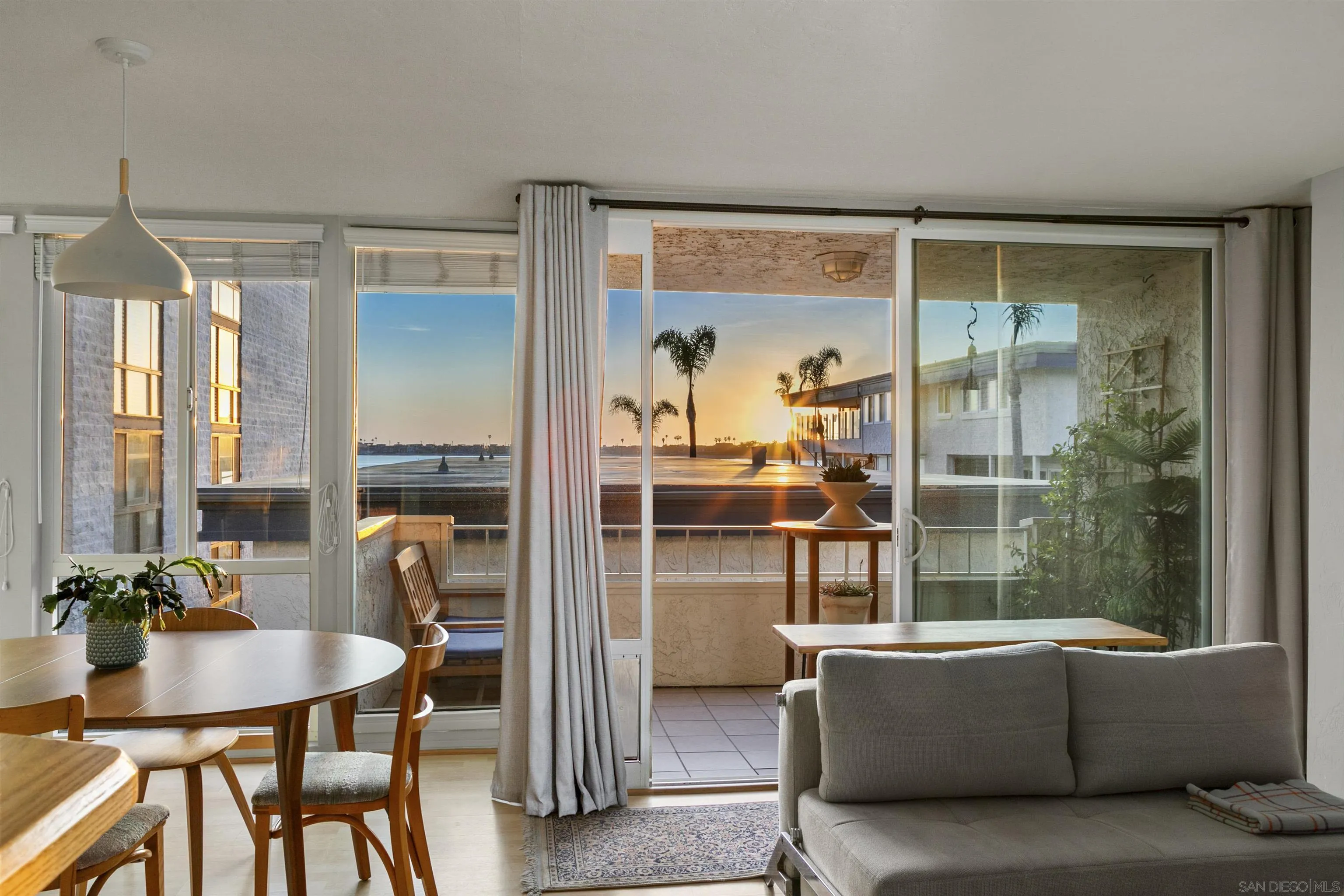 3920 Riviera Dr Unit H