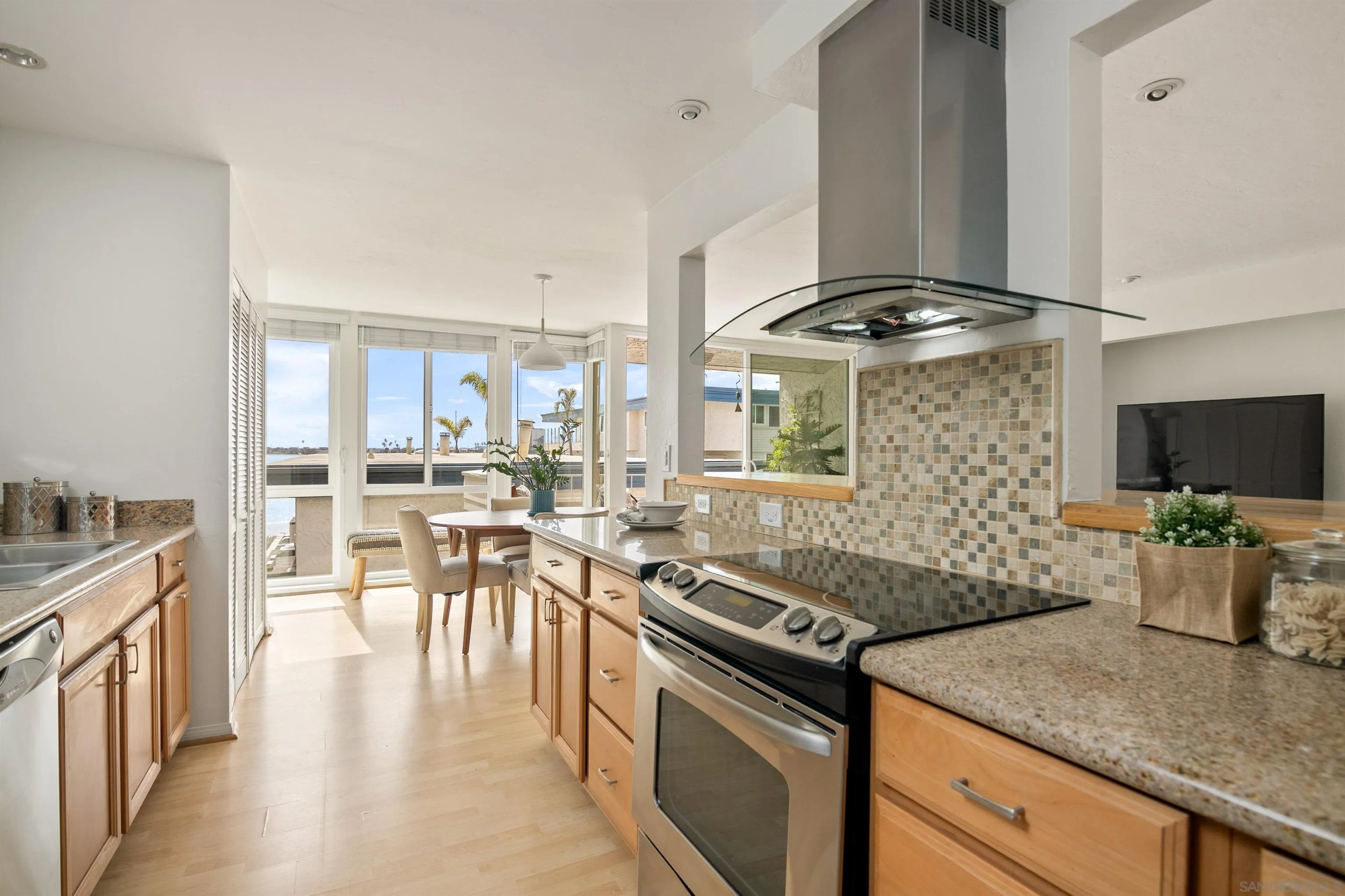 3920 Riviera Dr Unit H