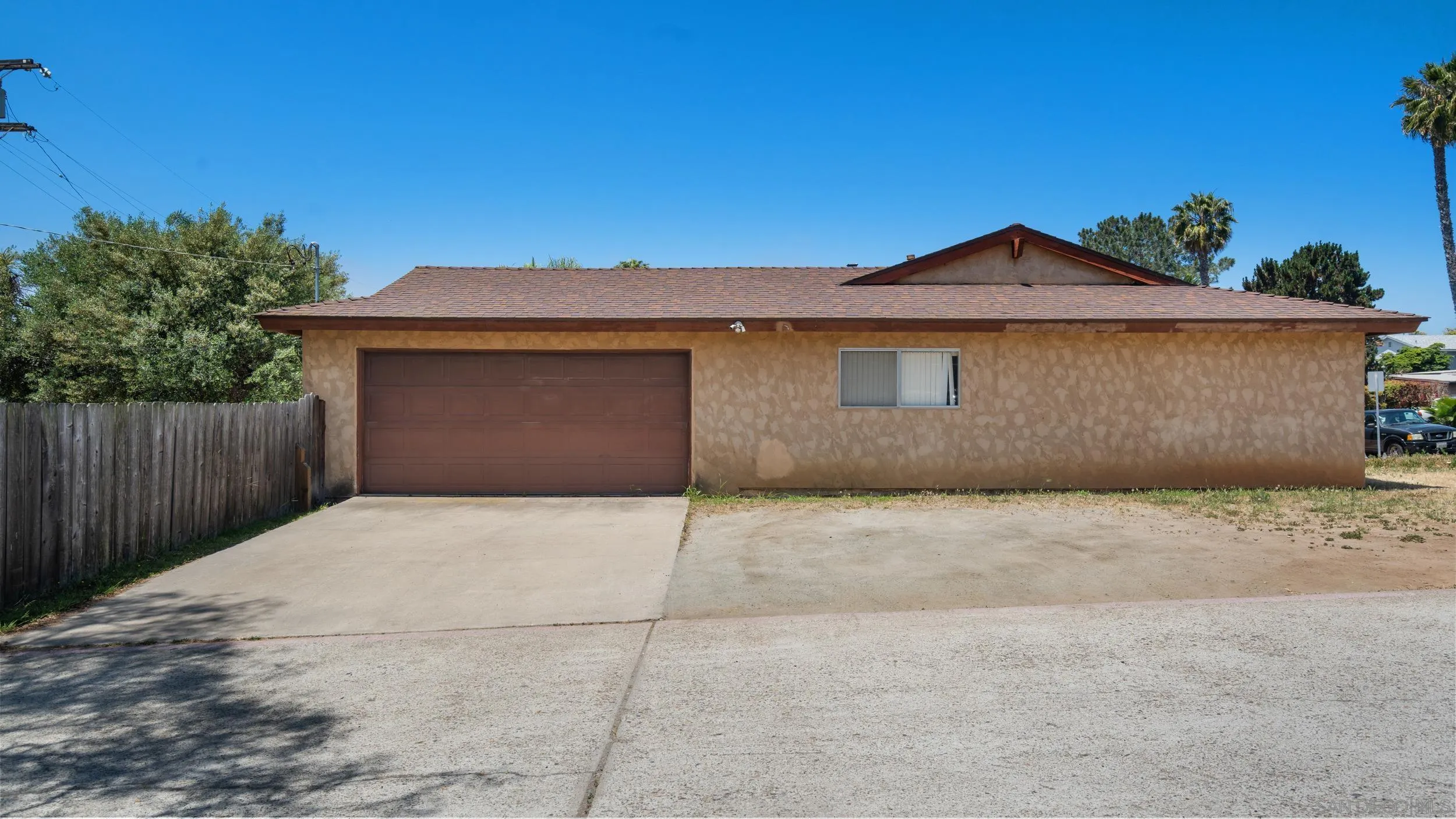 1161 Turquoise St