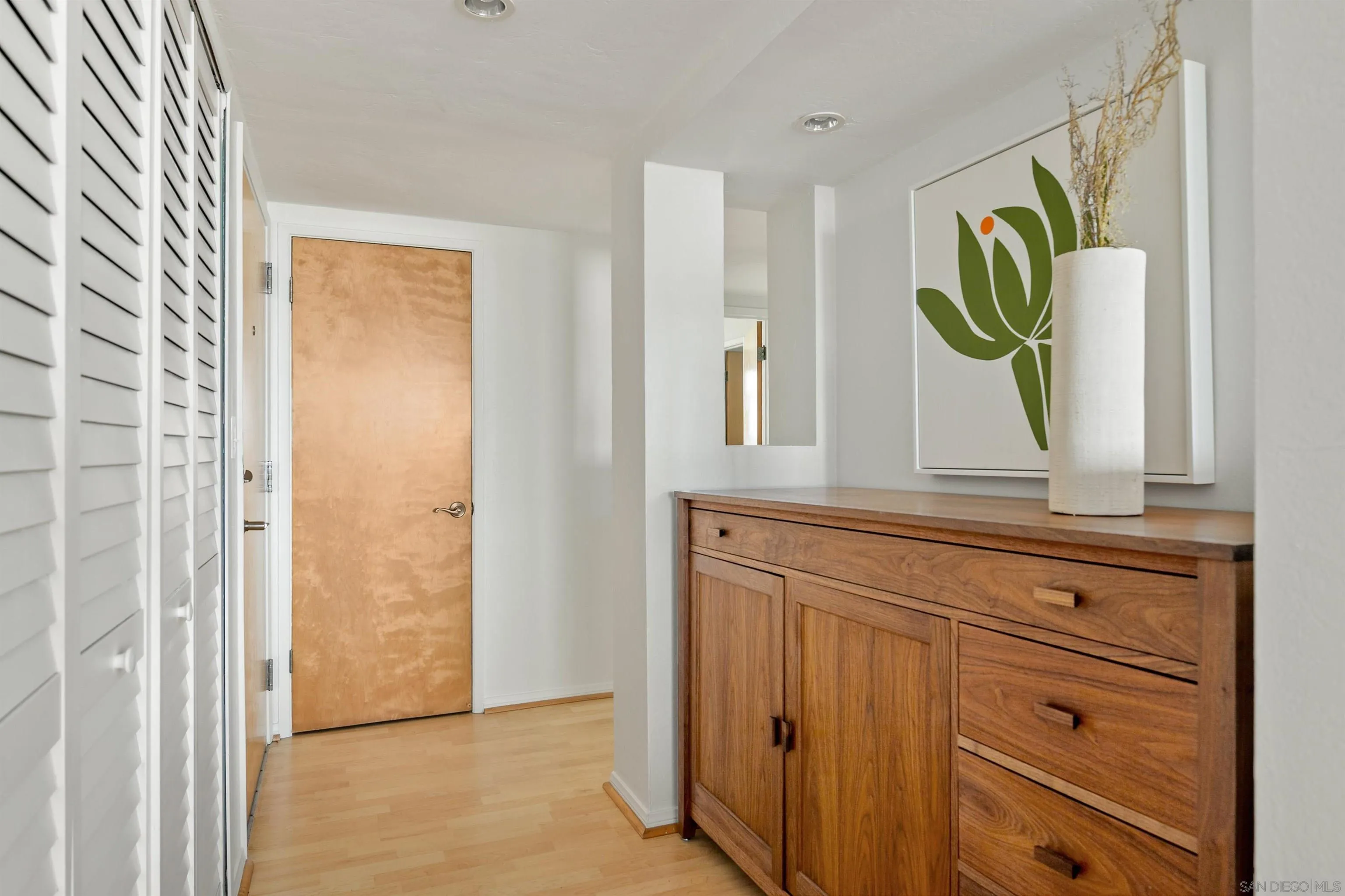 3920 Riviera Dr Unit H