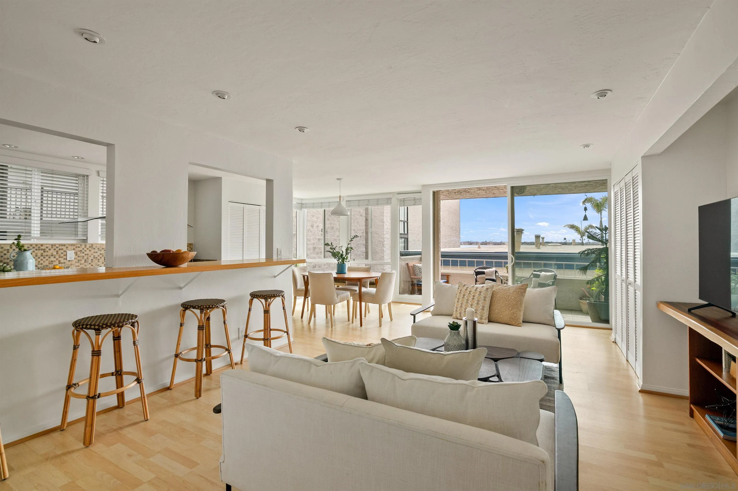 3920 Riviera Dr Unit H