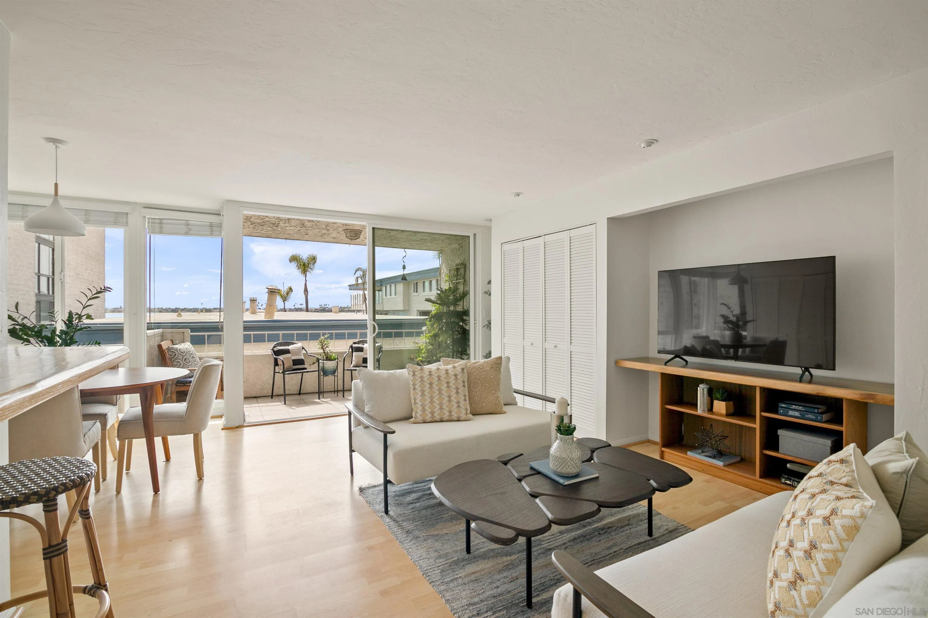 3920 Riviera Dr Unit H