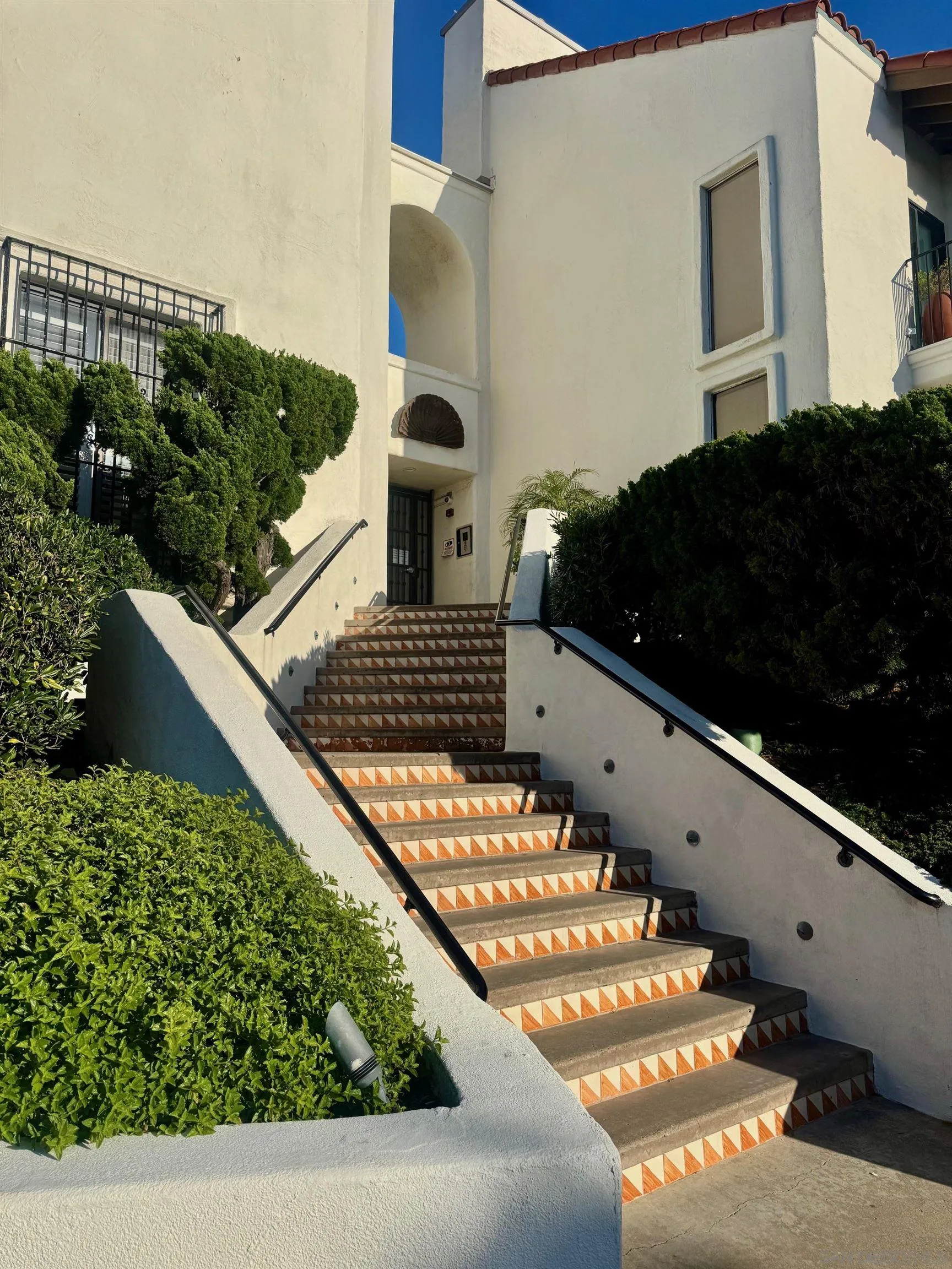 303 Coast Blvd Unit 5