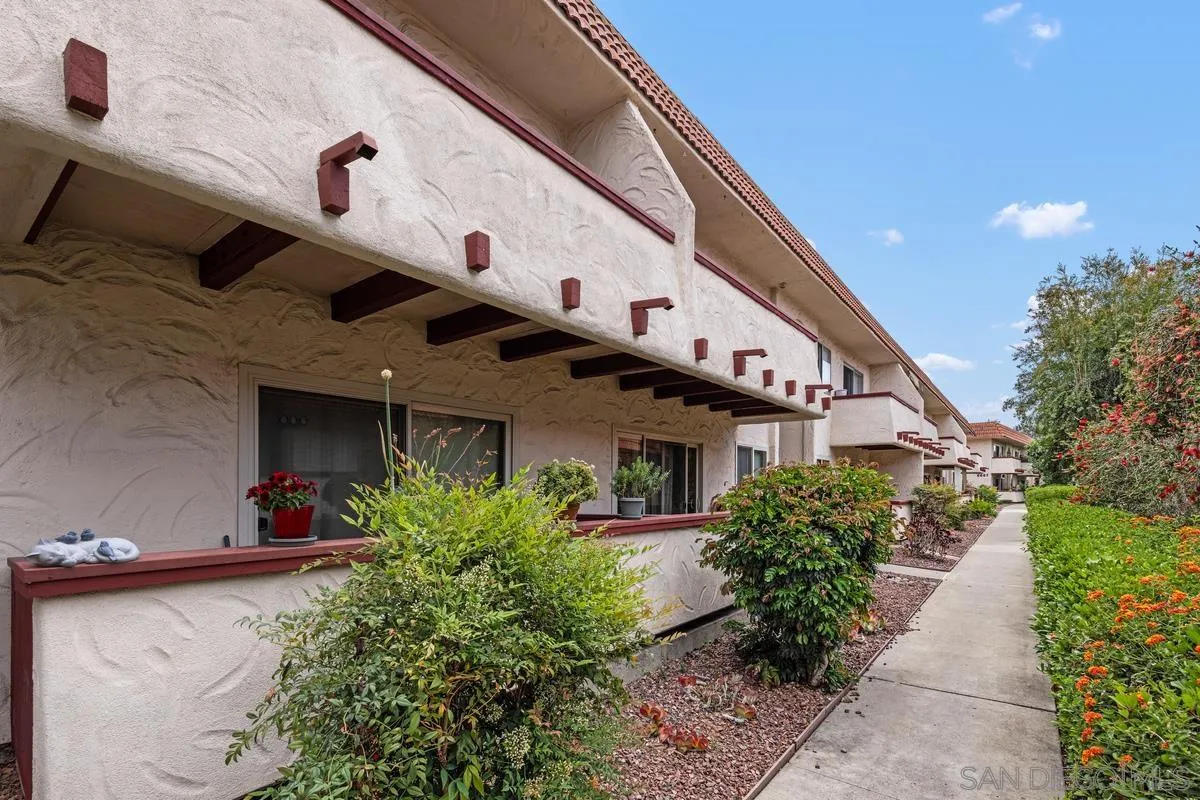 8671 Lake Murray Blvd Unit 4