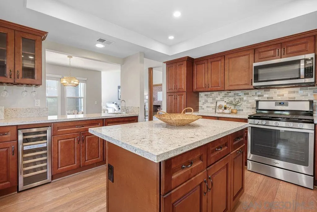 598 Rockport Ct.