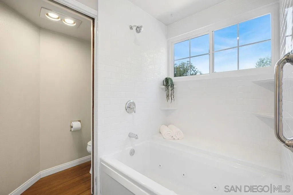 598 Rockport Ct.