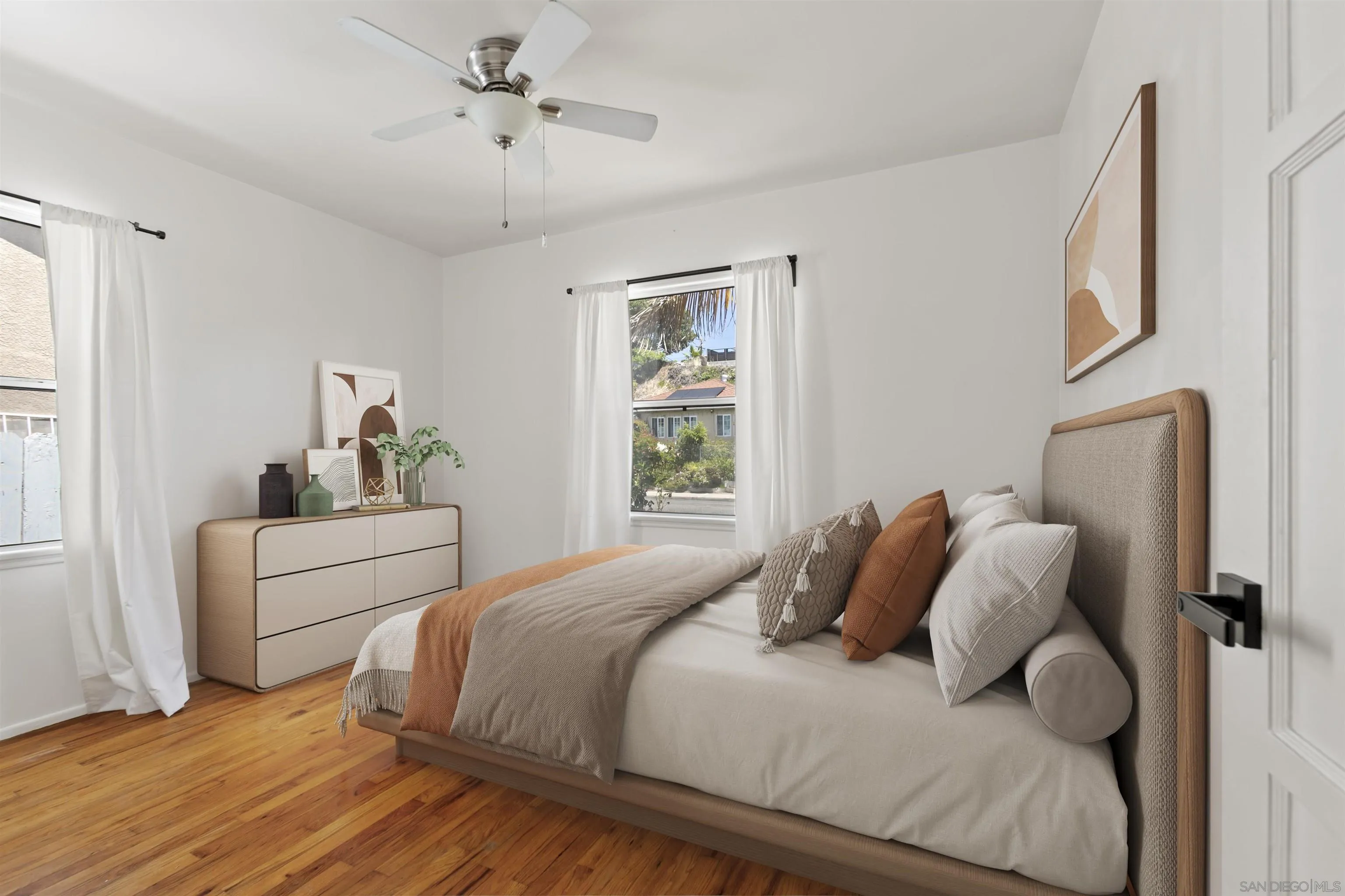 1936 Parrot St