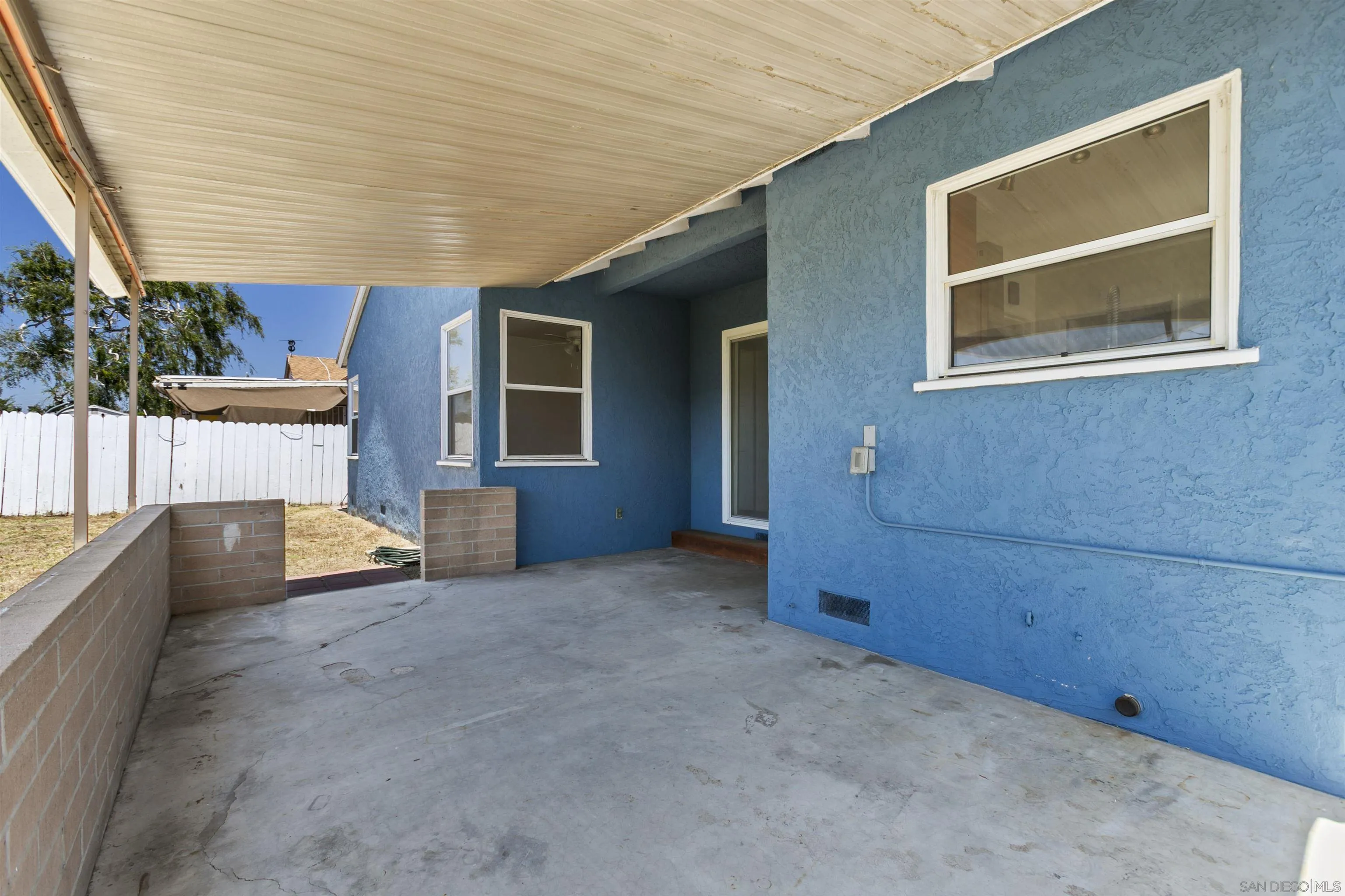 1936 Parrot St