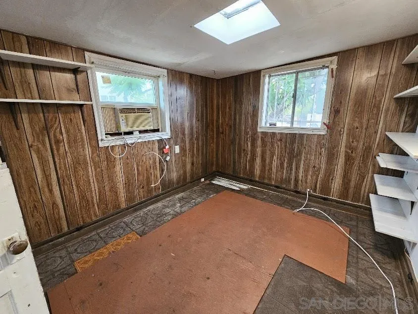 2716 Columbine St.