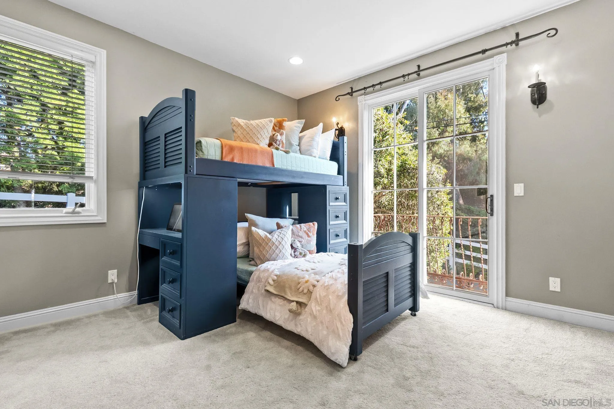 3537-39 Dove Hollow Rd.