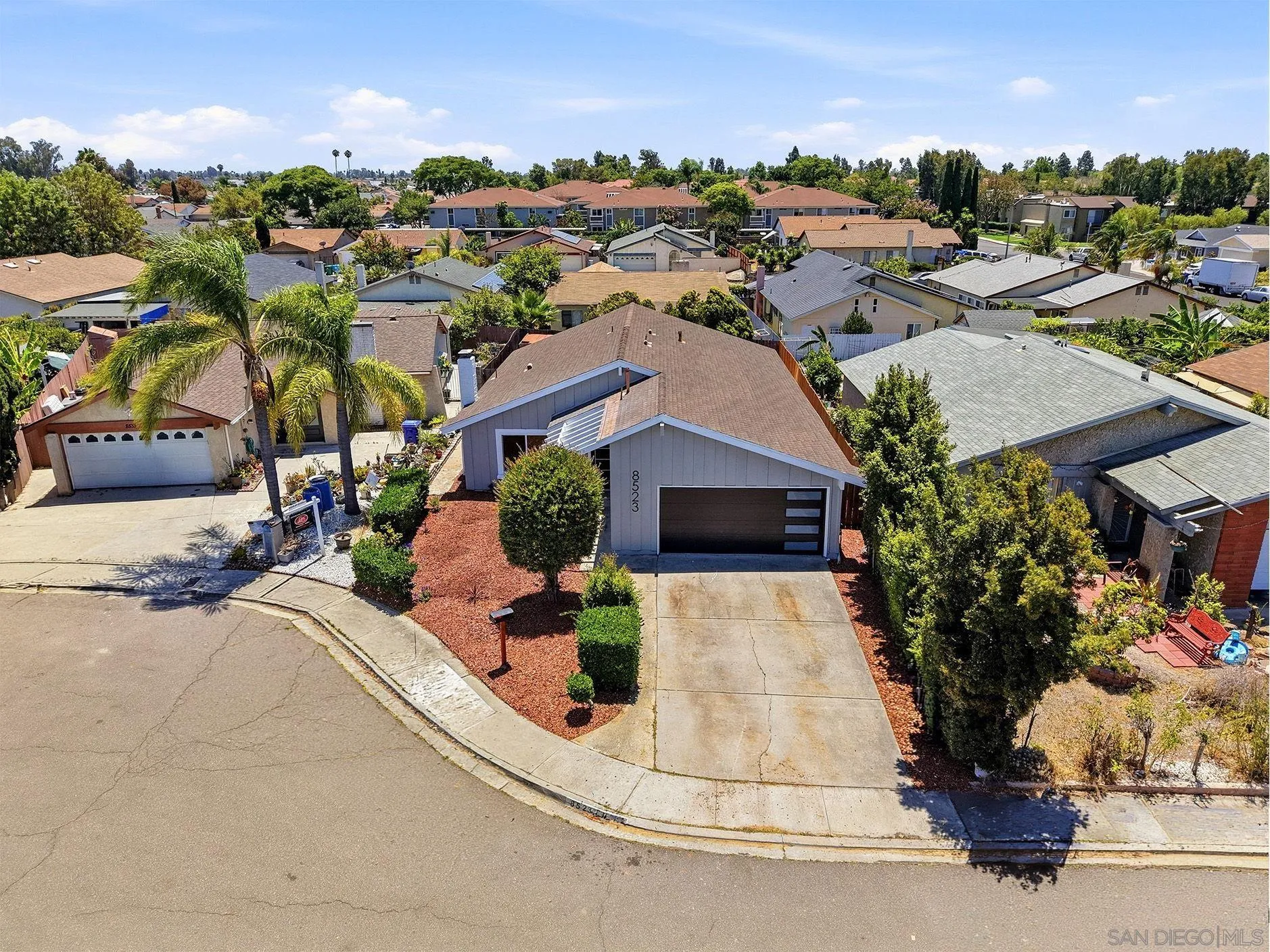 8523 Duncannon