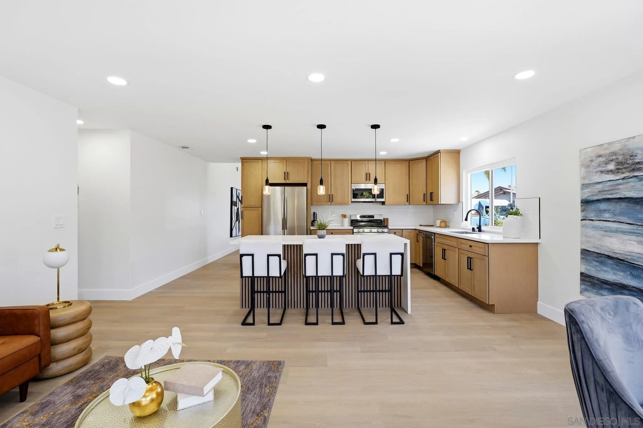 8523 Duncannon