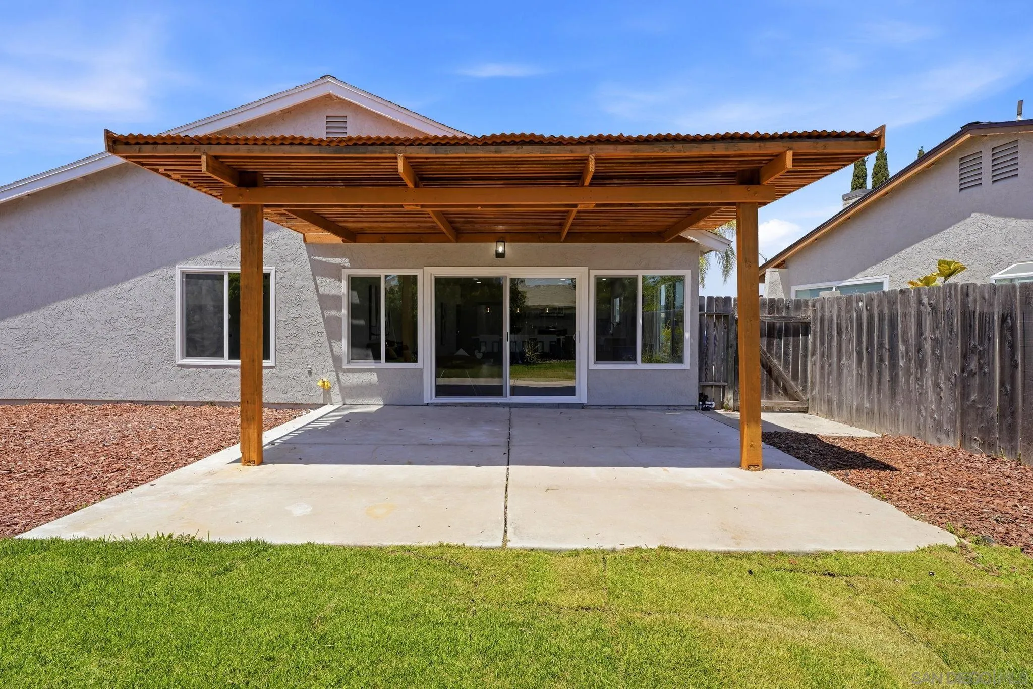 8523 Duncannon