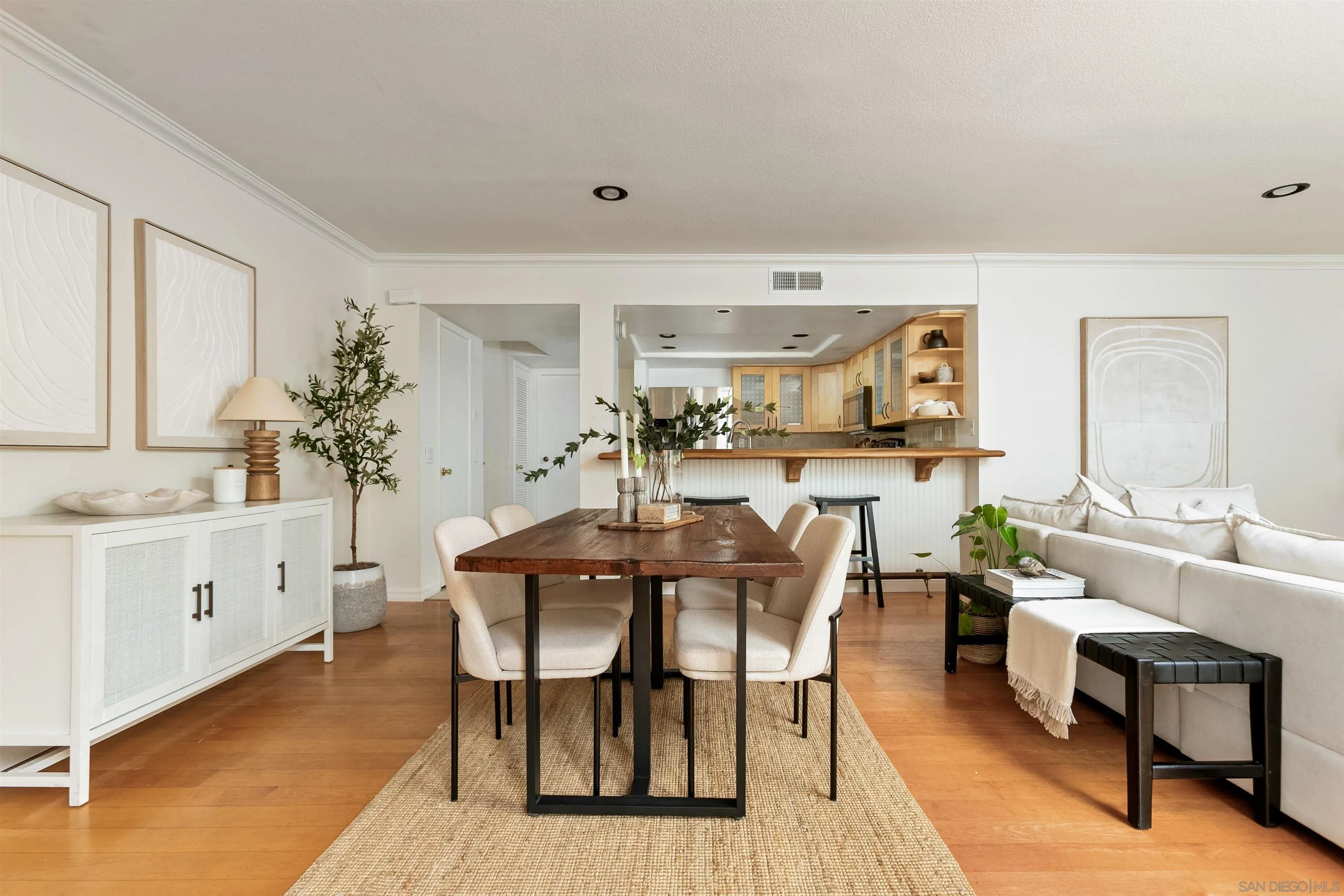 1445 Grand Ave Unit B
