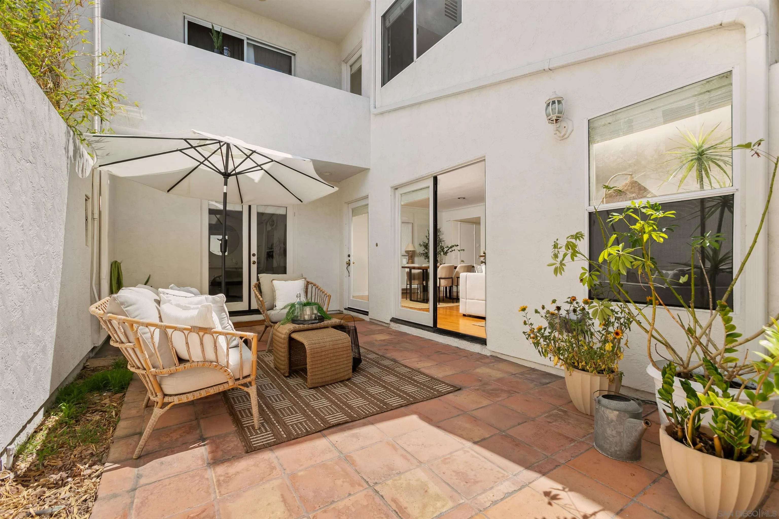 1445 Grand Ave Unit B