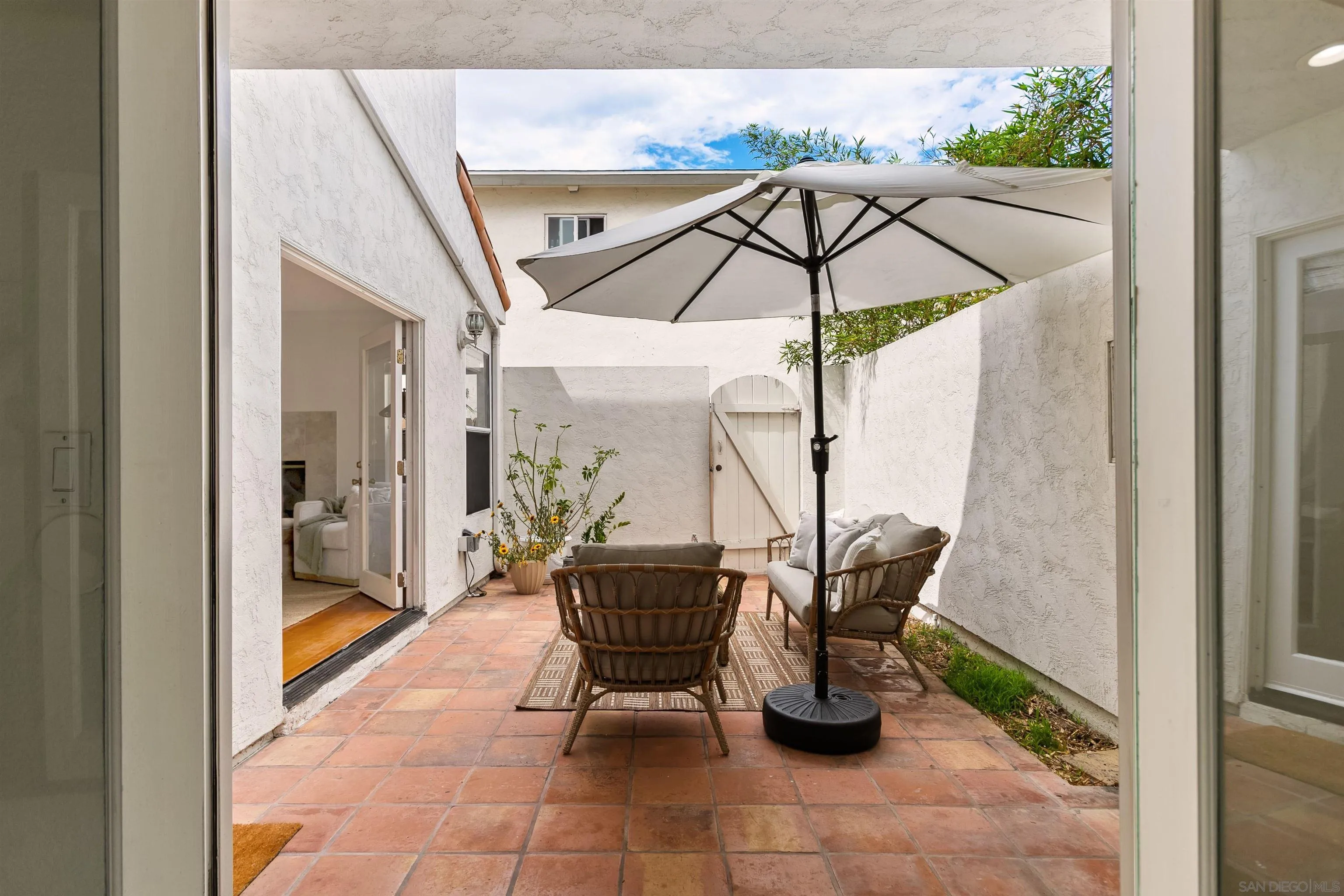 1445 Grand Ave Unit B