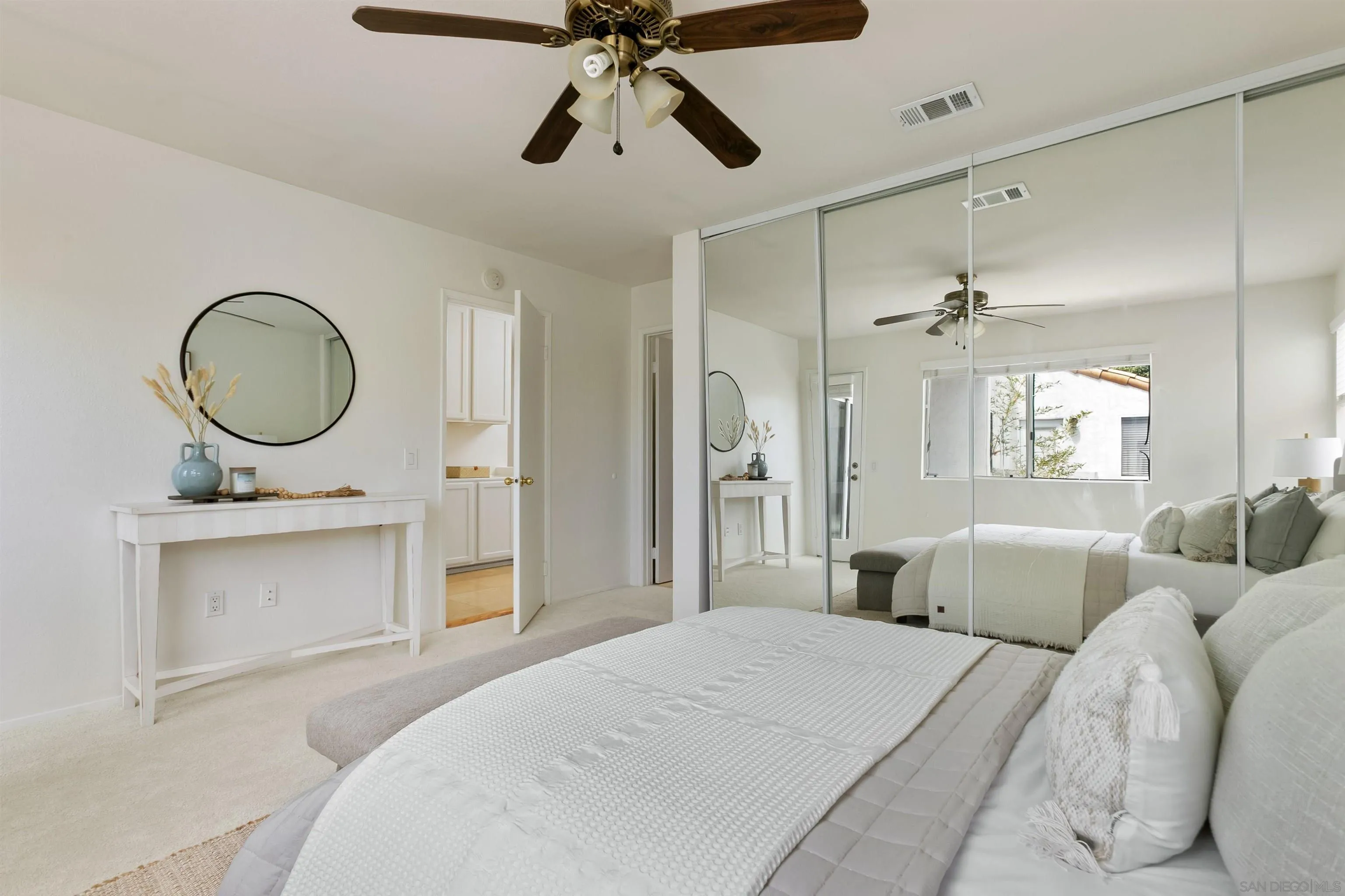 1445 Grand Ave Unit B