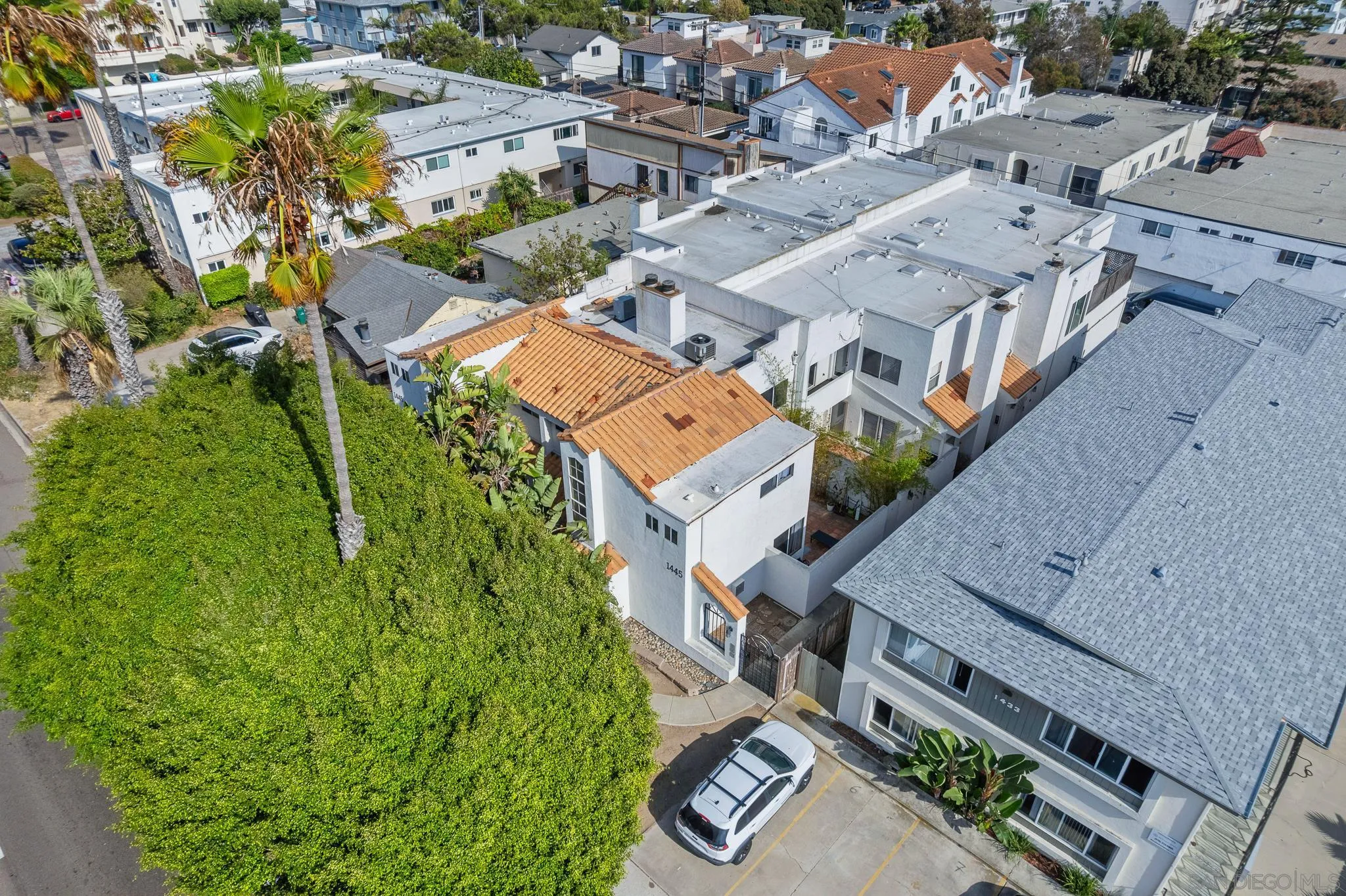 1445 Grand Ave Unit B