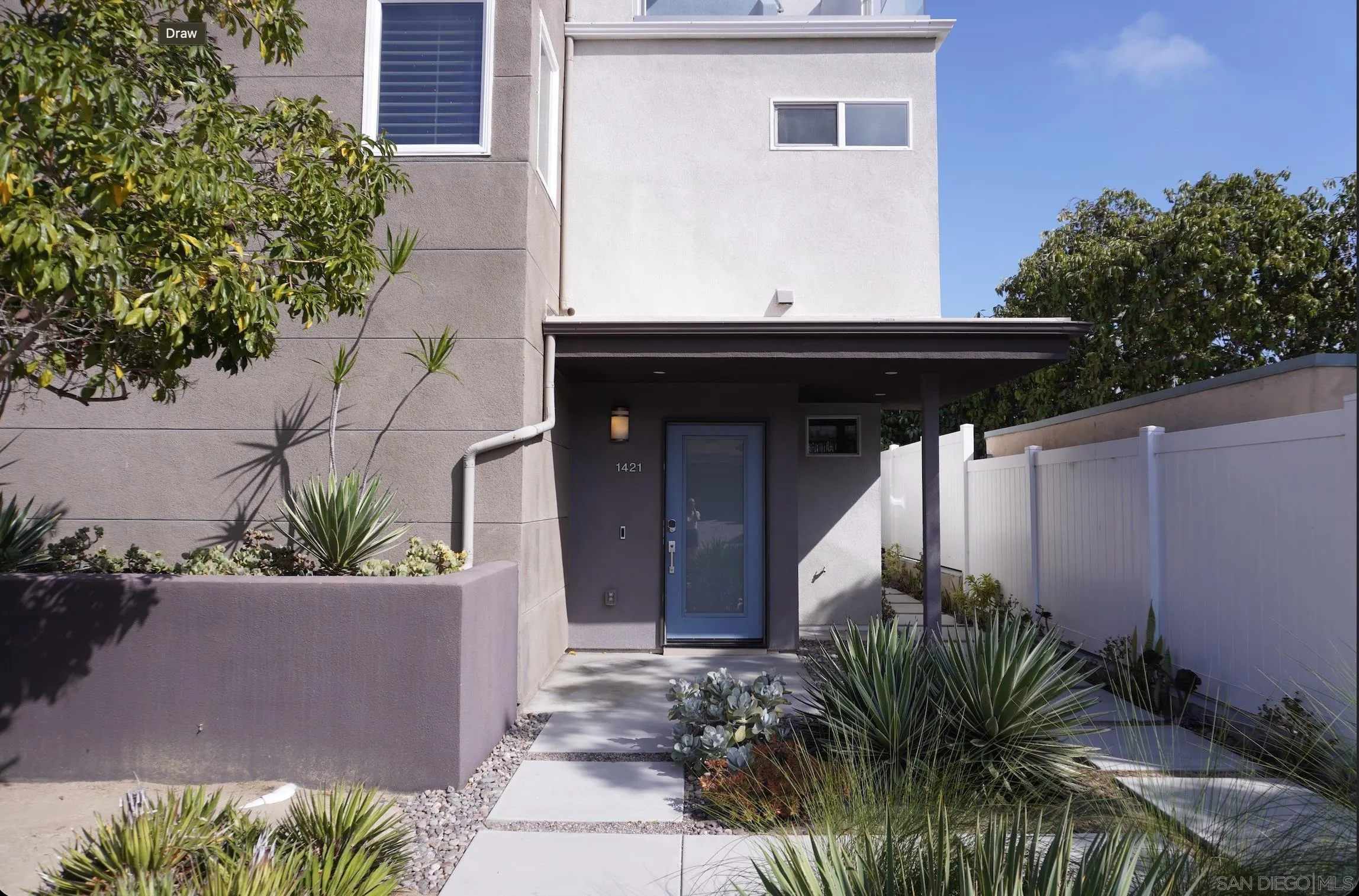 1421 Evergreen