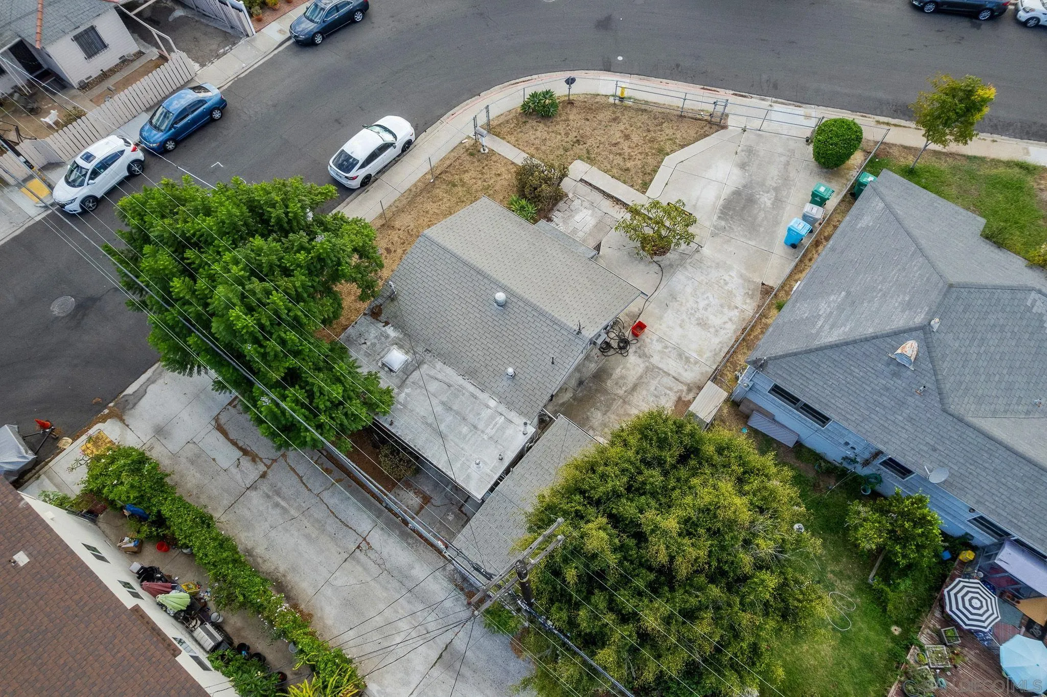 2716 Columbine St.